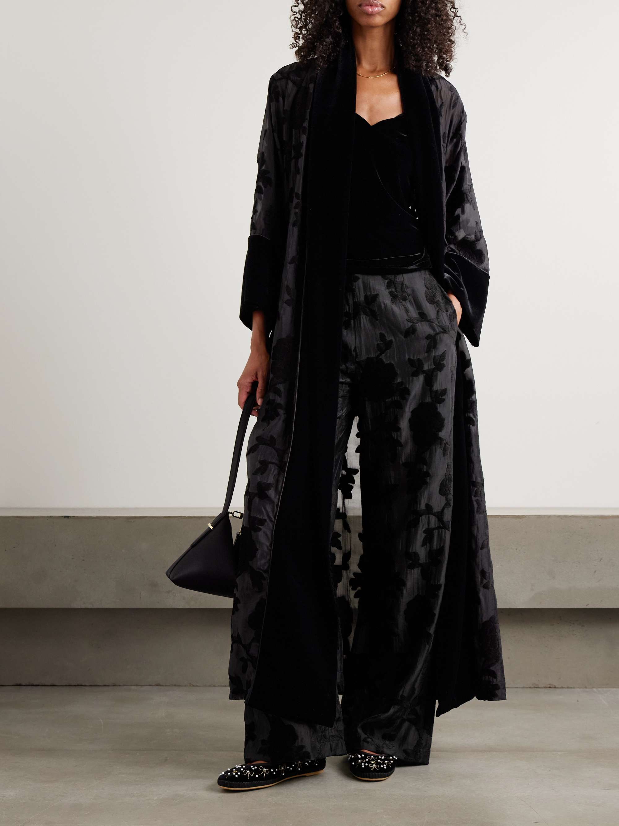 LORETTA CAPONI 