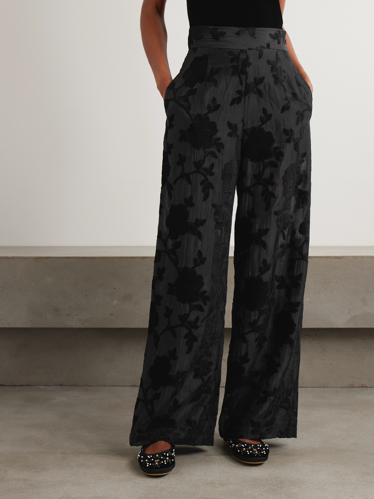 Loretta Caponi Cipro Devoré-velvet Straight-leg Pants In Black