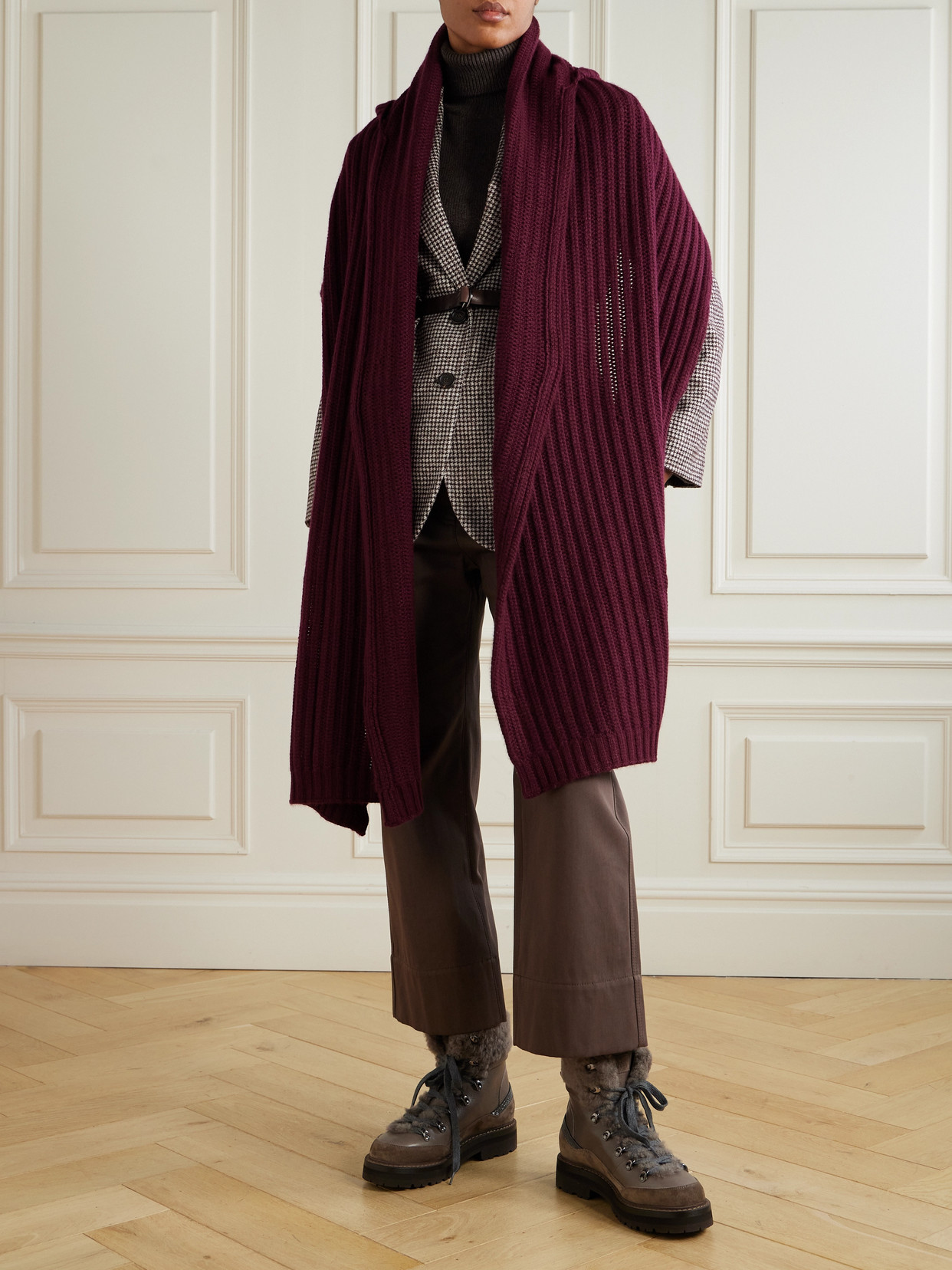 Brunello Cucinelli Hooded Ribbed Cashmere Scarf In Burgundy