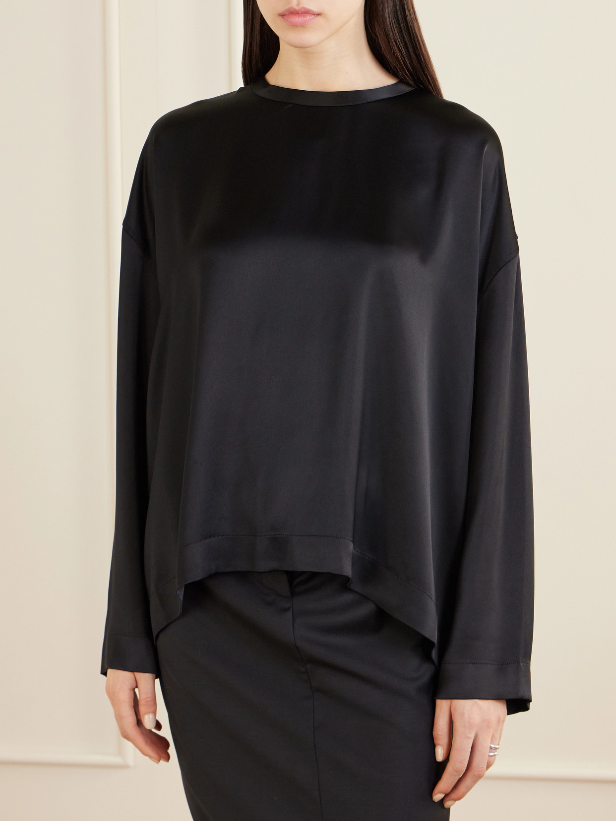 Totême Womens Black Boxy-fit Long-sleeves Woven Top