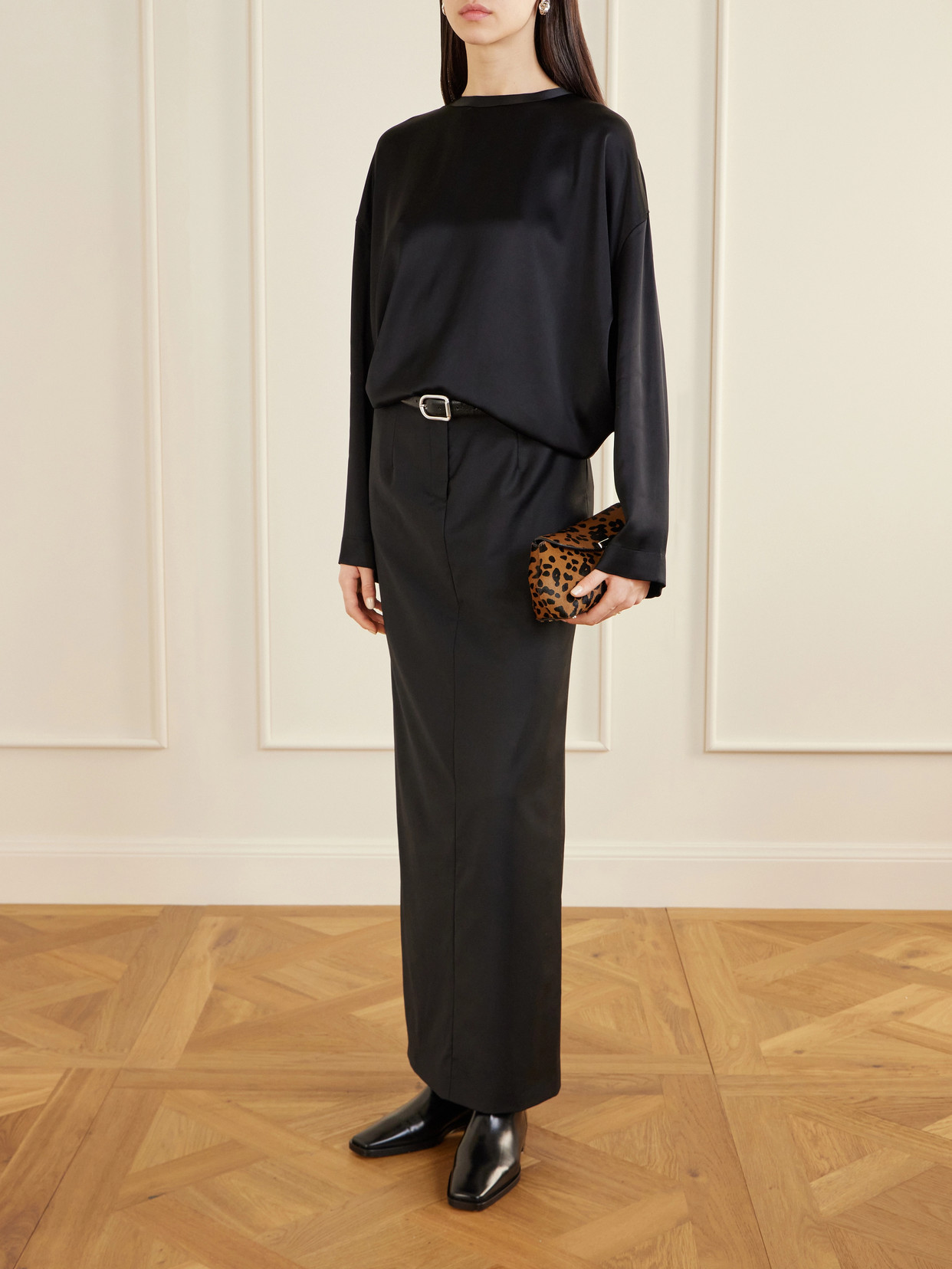 Totême Womens Black Boxy-fit Long-sleeves Woven Top