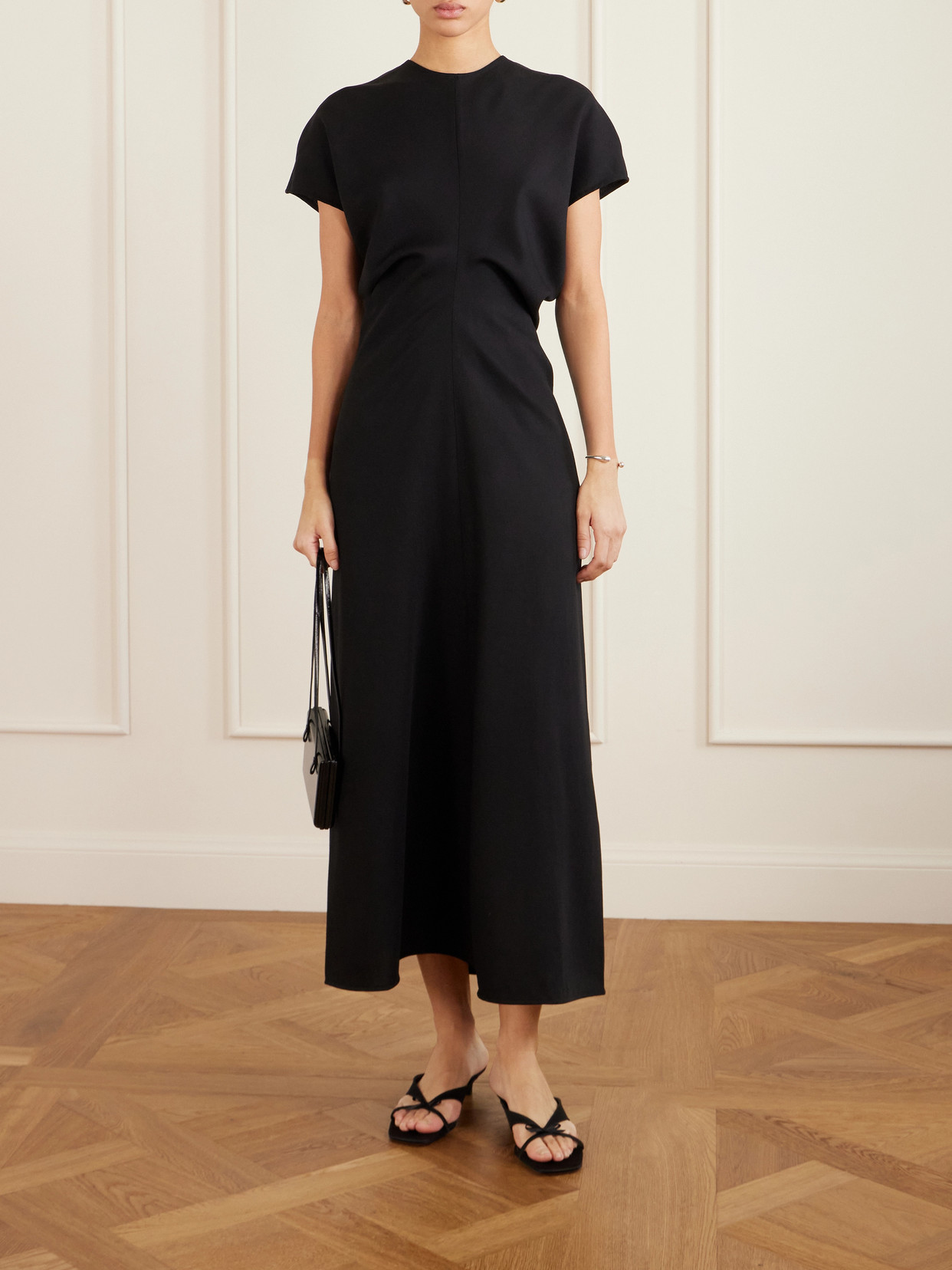 Totême Maxi Dress With Short Sleeves And Shine In Black