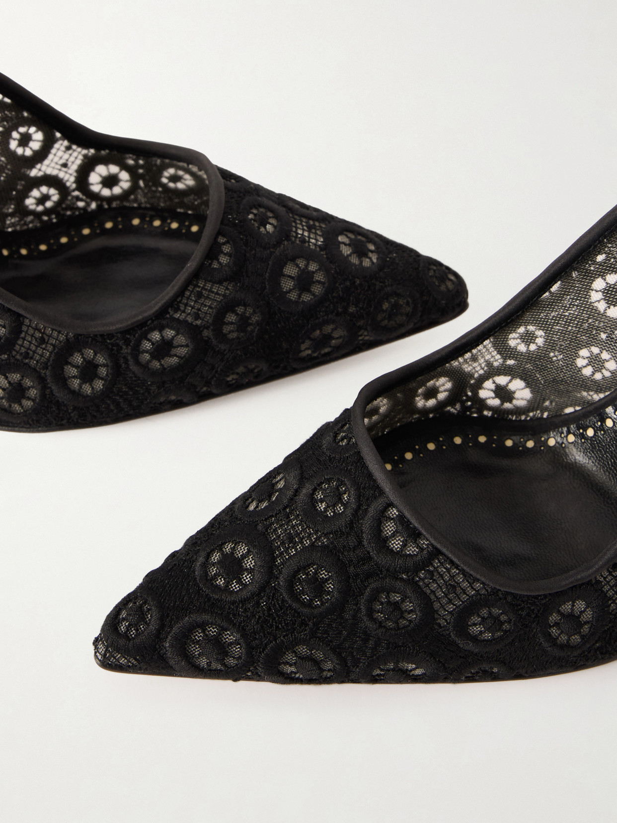 Bb 90 Satin-Trimmed Lace Pumps