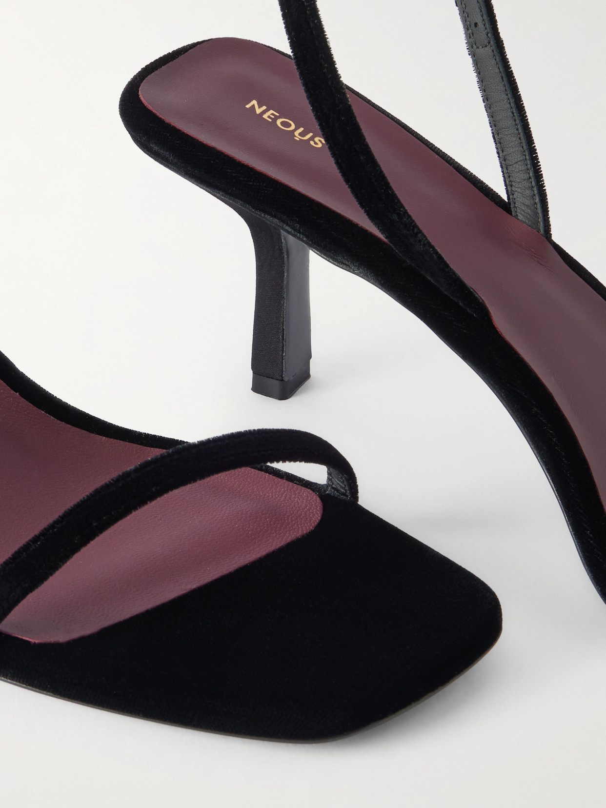 Neous Noqui Velvet Sandals In Black
