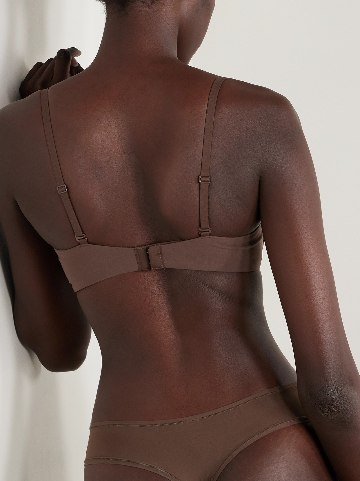 Skims Fits Everybody Unlined Demi Bra In Brown