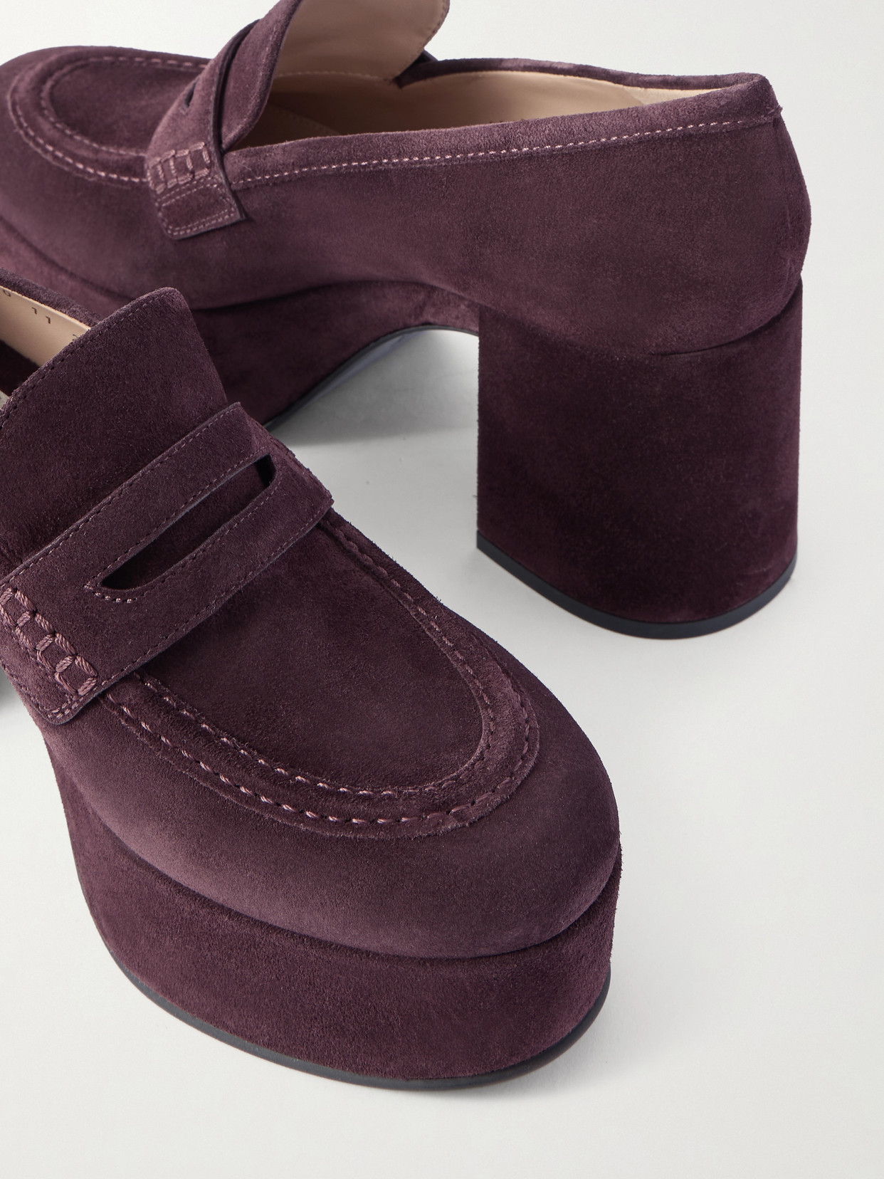 Gianvito Rossi 80 Suede Platform Pumps In Burgundy