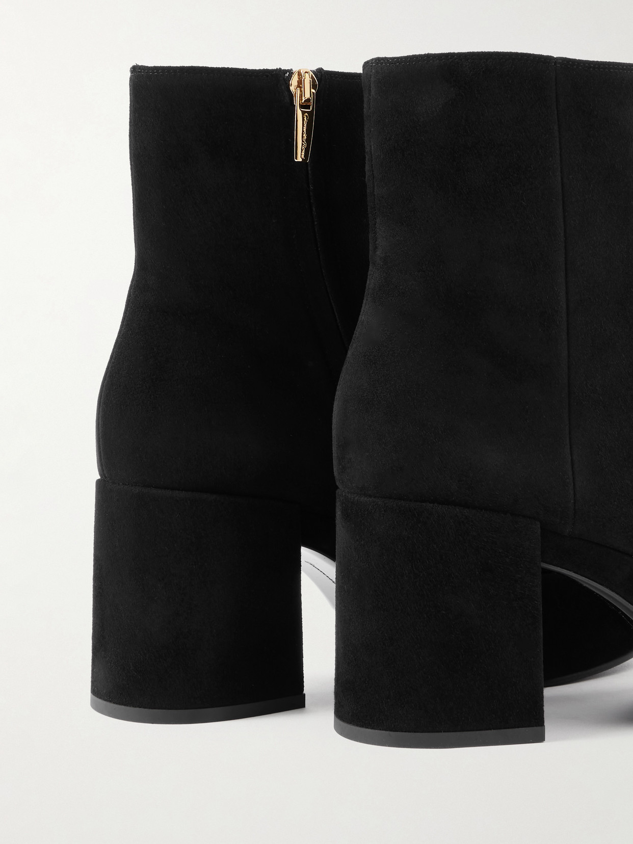 Gianvito Rossi 35 Suede Ankle Boots In Black