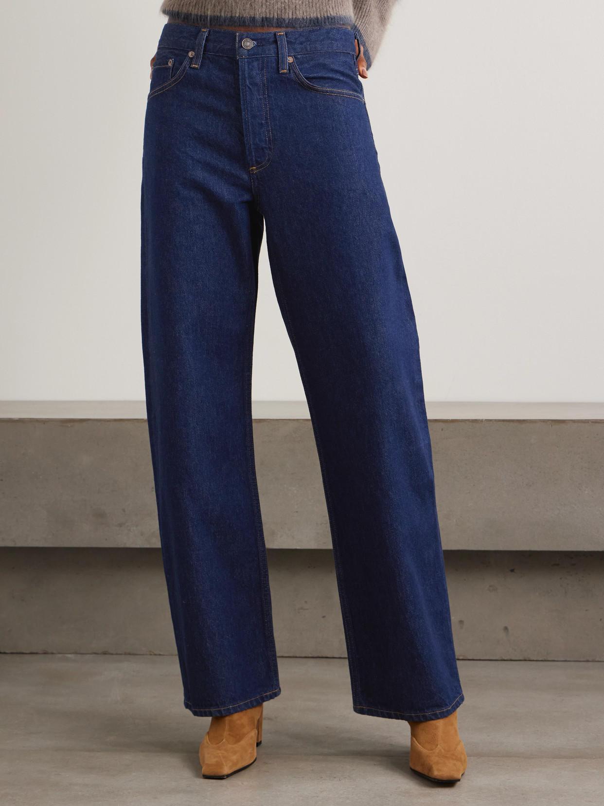 Arc Long High-Rise Wide- Leg