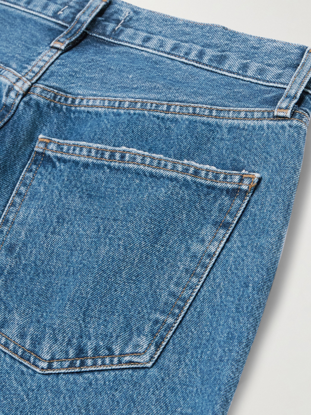 90S Mid-Rise Straight-Leg Jeans