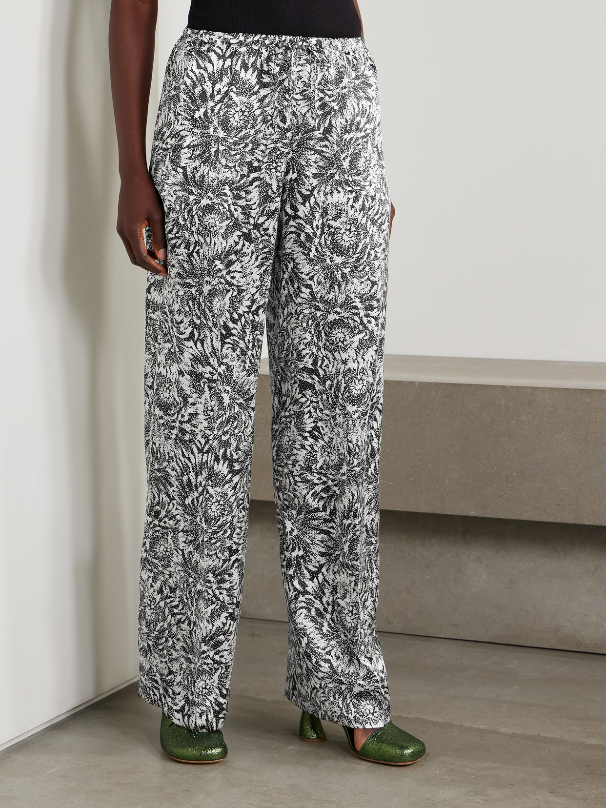 Dries Van Noten Pleated Printed Silk-satin Wide-leg Pants In Black
