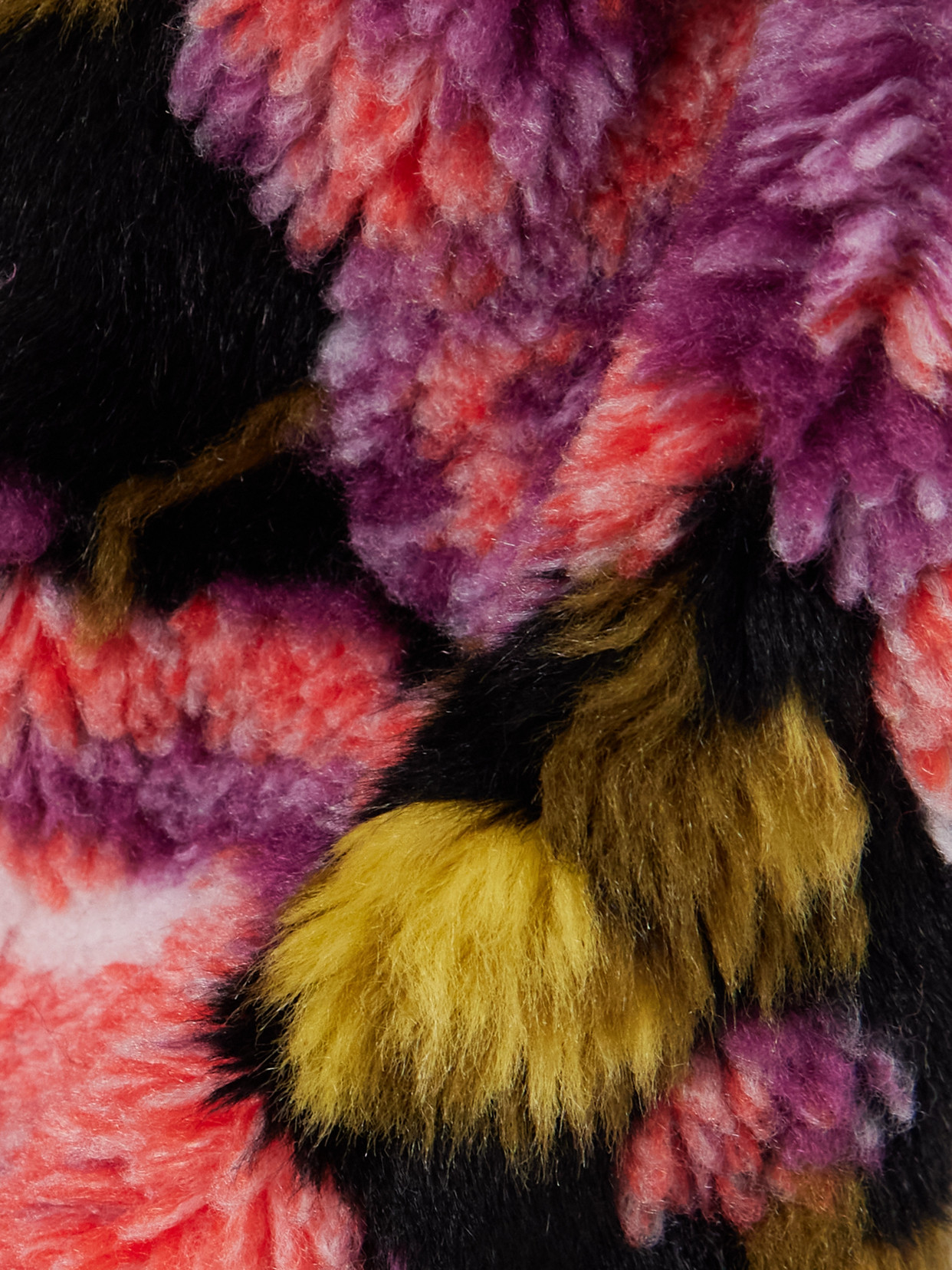 Dries Van Noten Shearling-jacquard Scarf In Pink