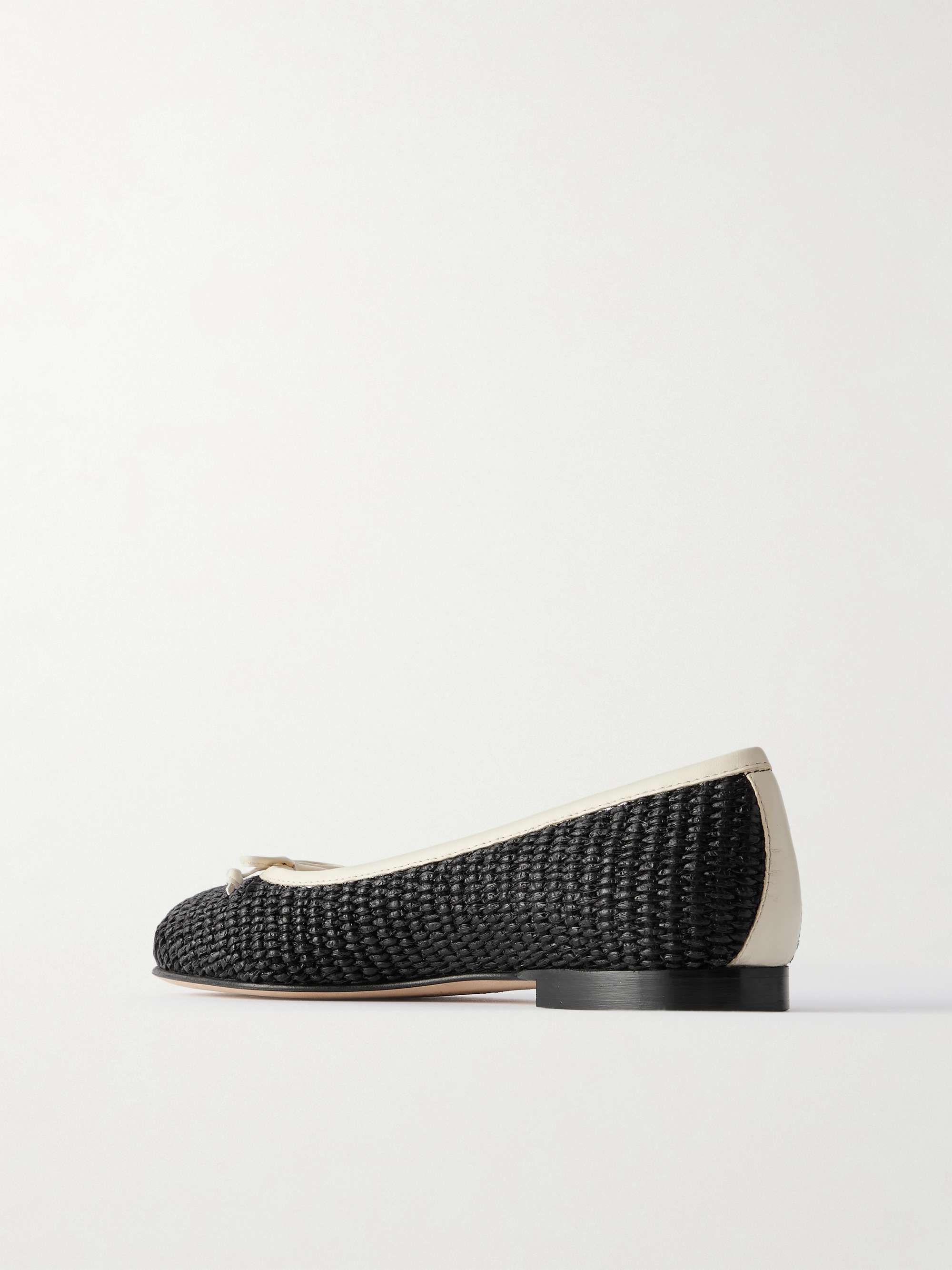 MANOLO BLAHNIK 