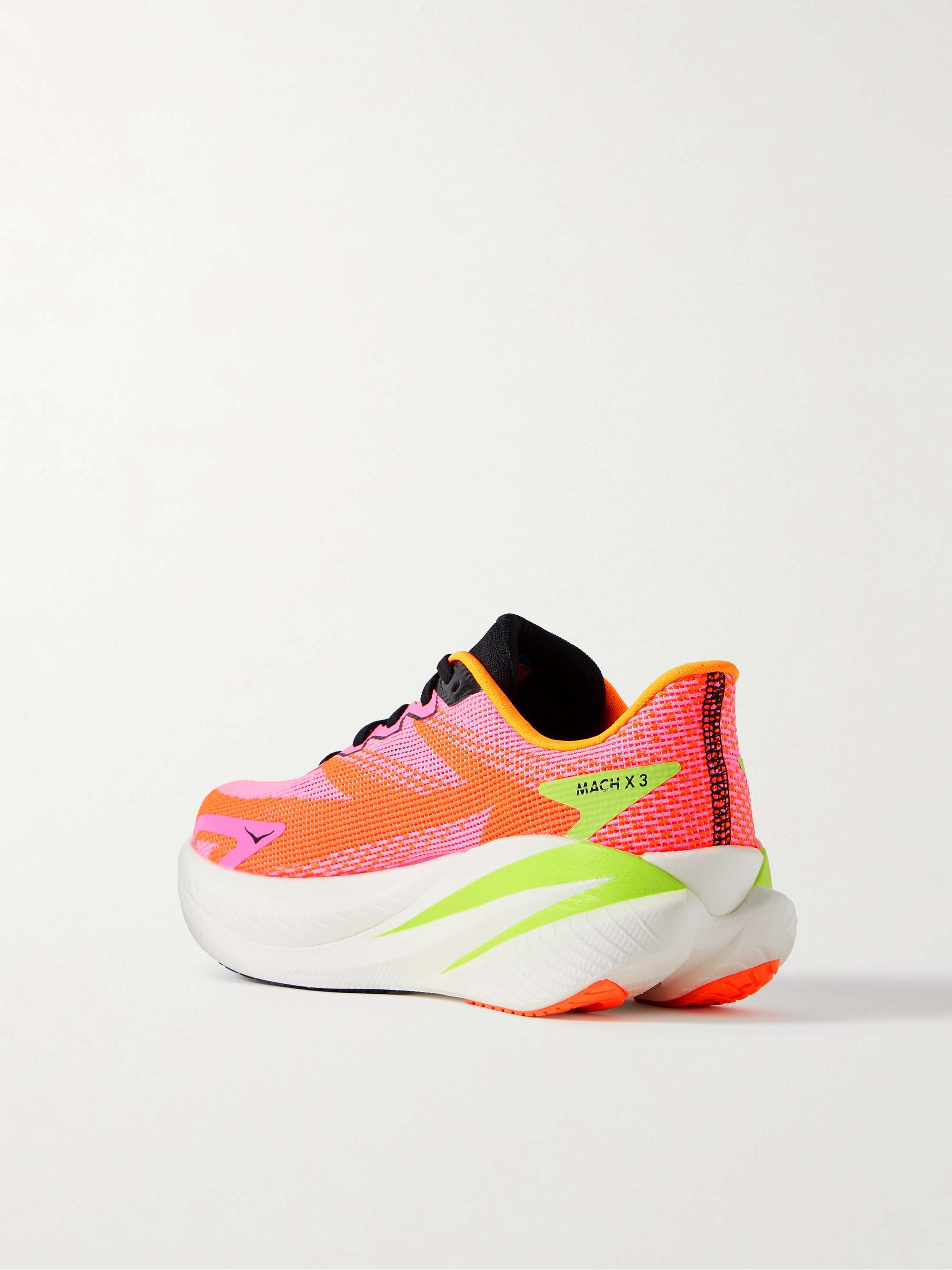 HOKA ONE ONE 