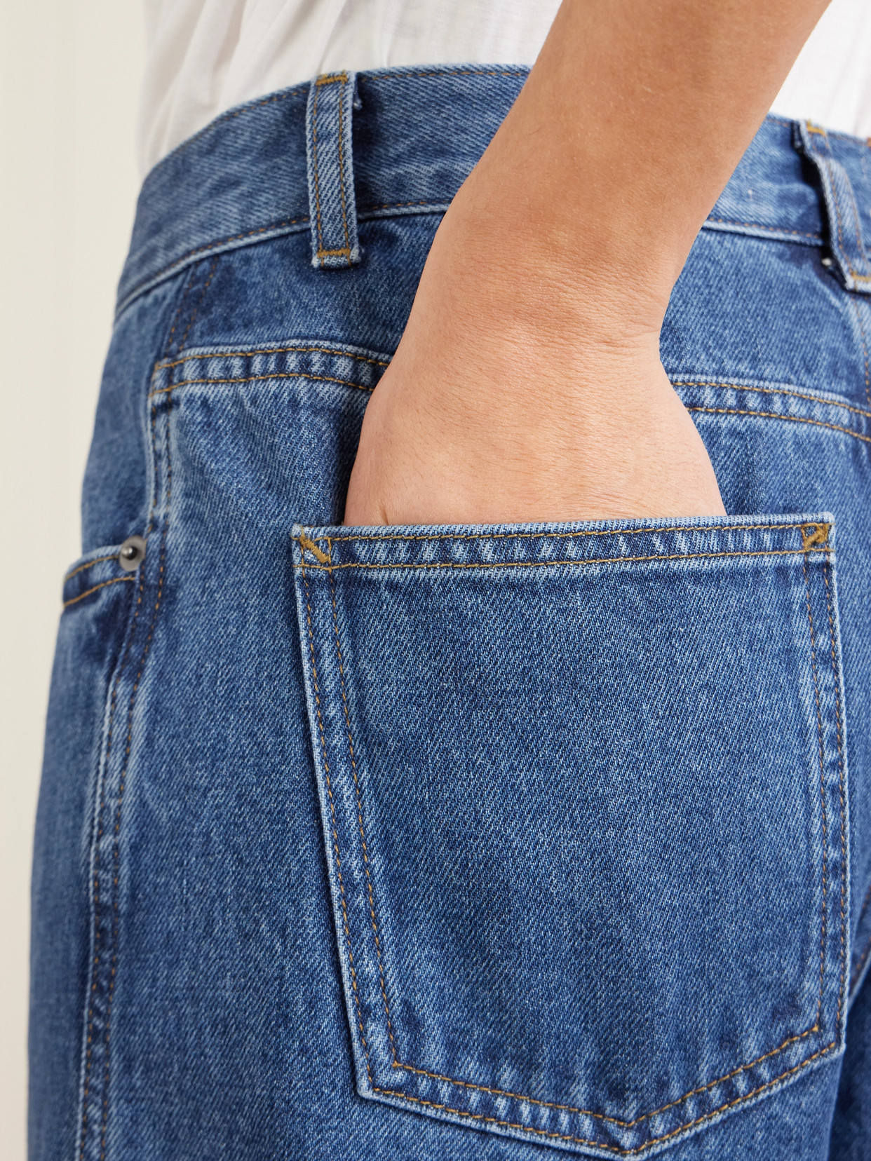Mid-Rise Straight-Leg Jeans