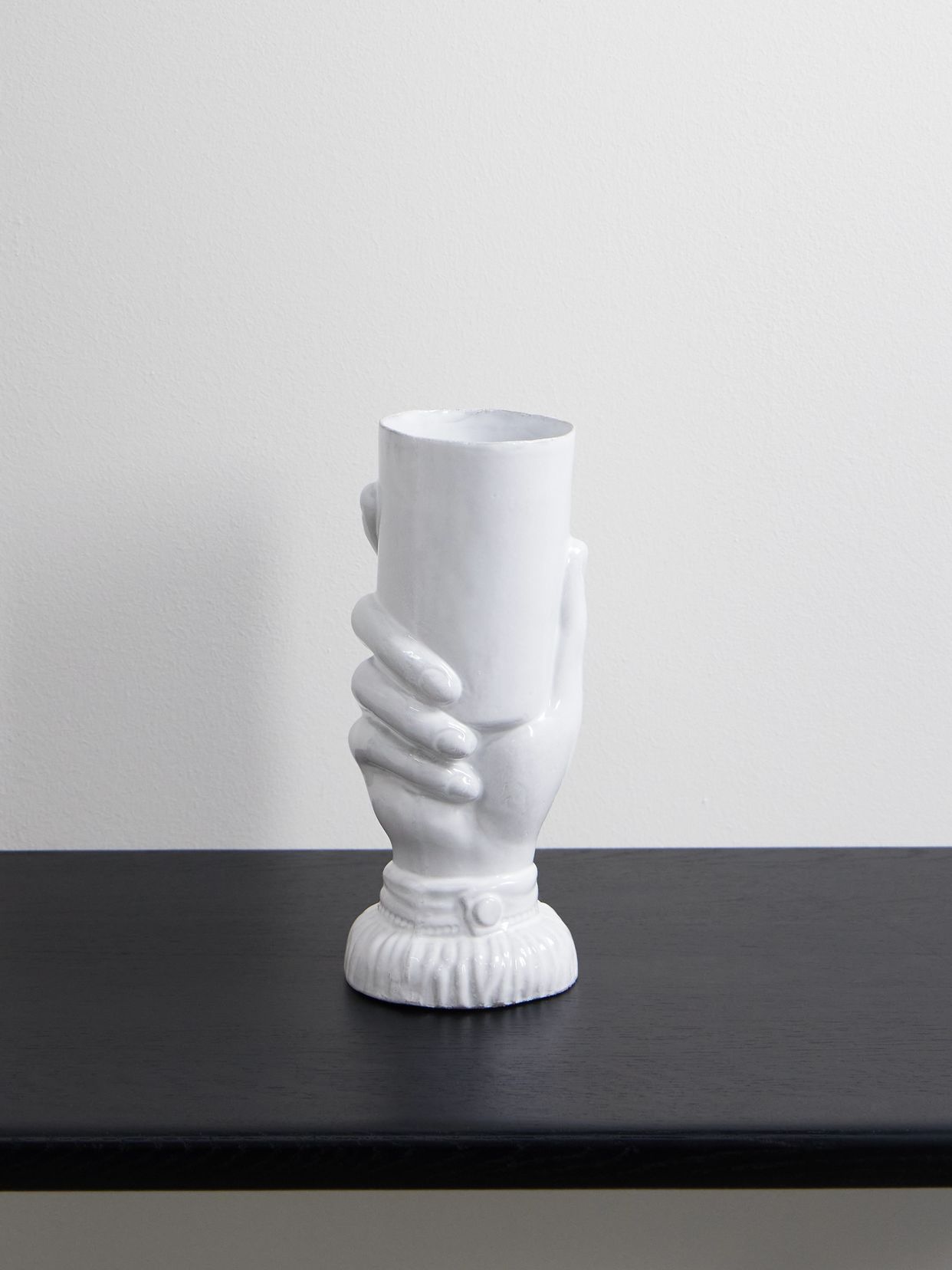Main ceramic vase