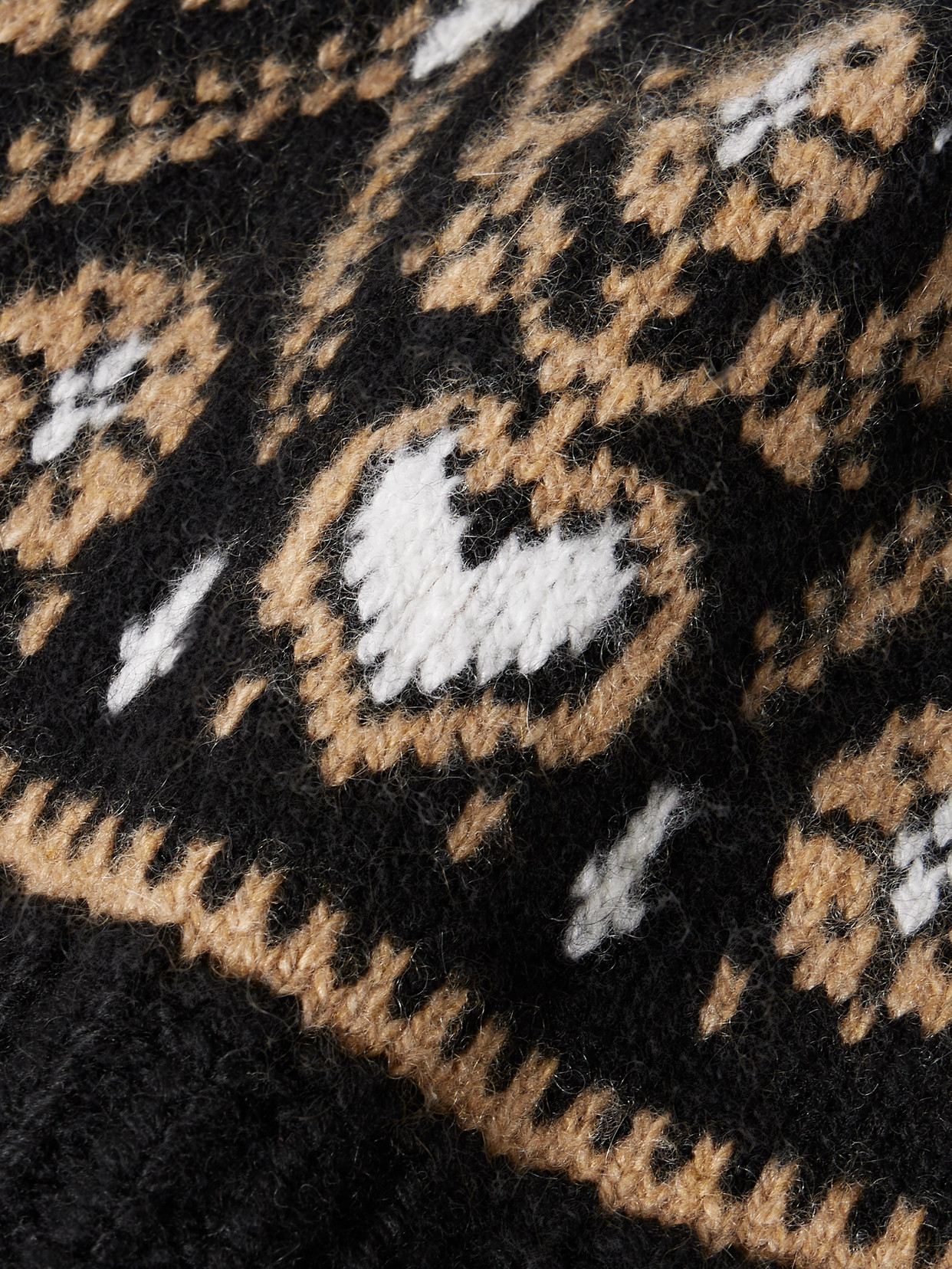 Khaite Avers Fair Isle Cashmere Beanie In Black