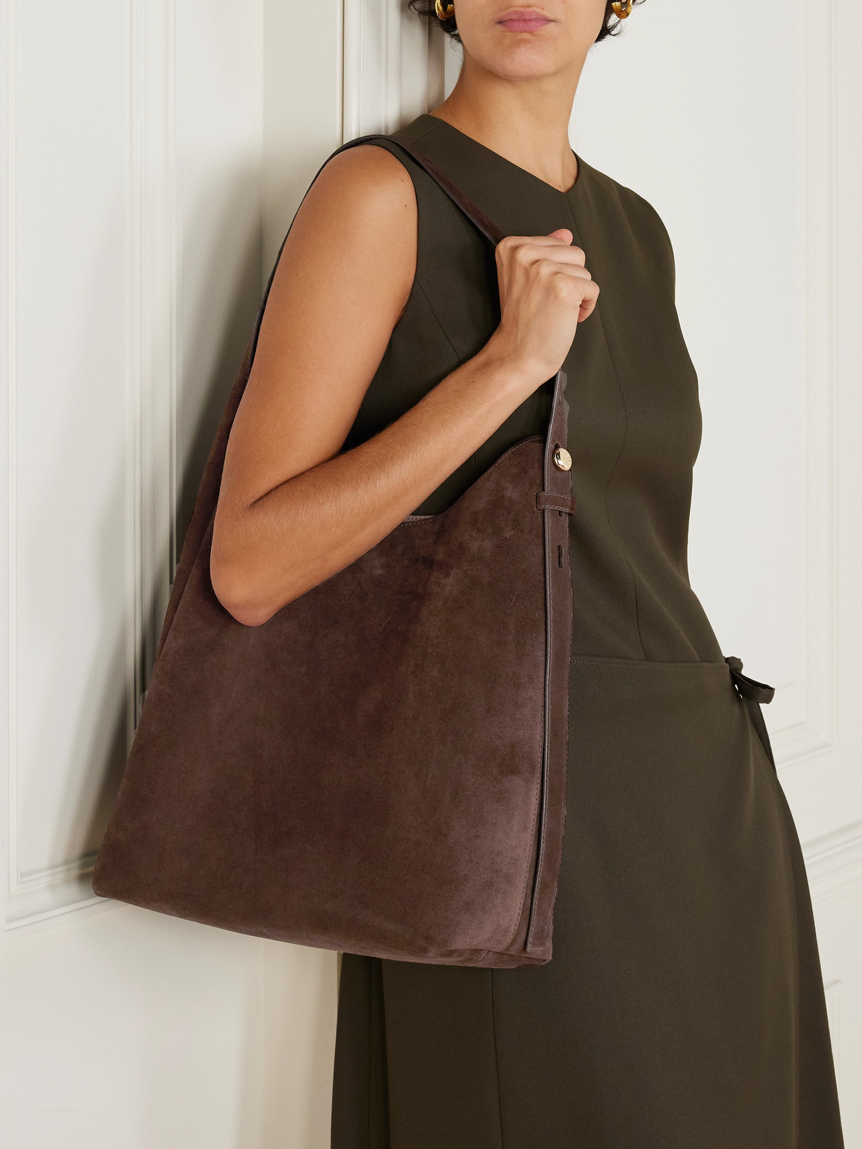 Tory Burch Romy Small Hobo Shoulder Bag In Brown