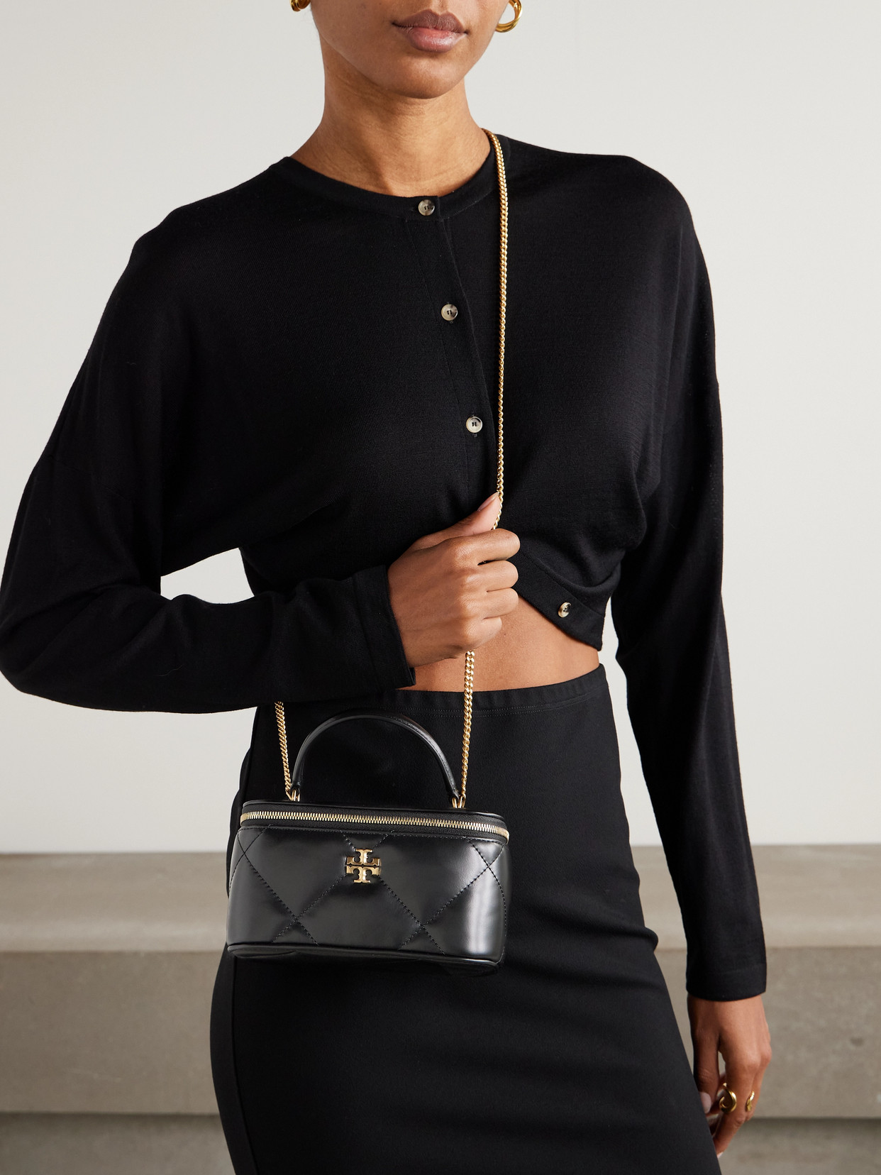 Tory Burch Kira Diamond Quilted Leather Shoulder Bag In Black