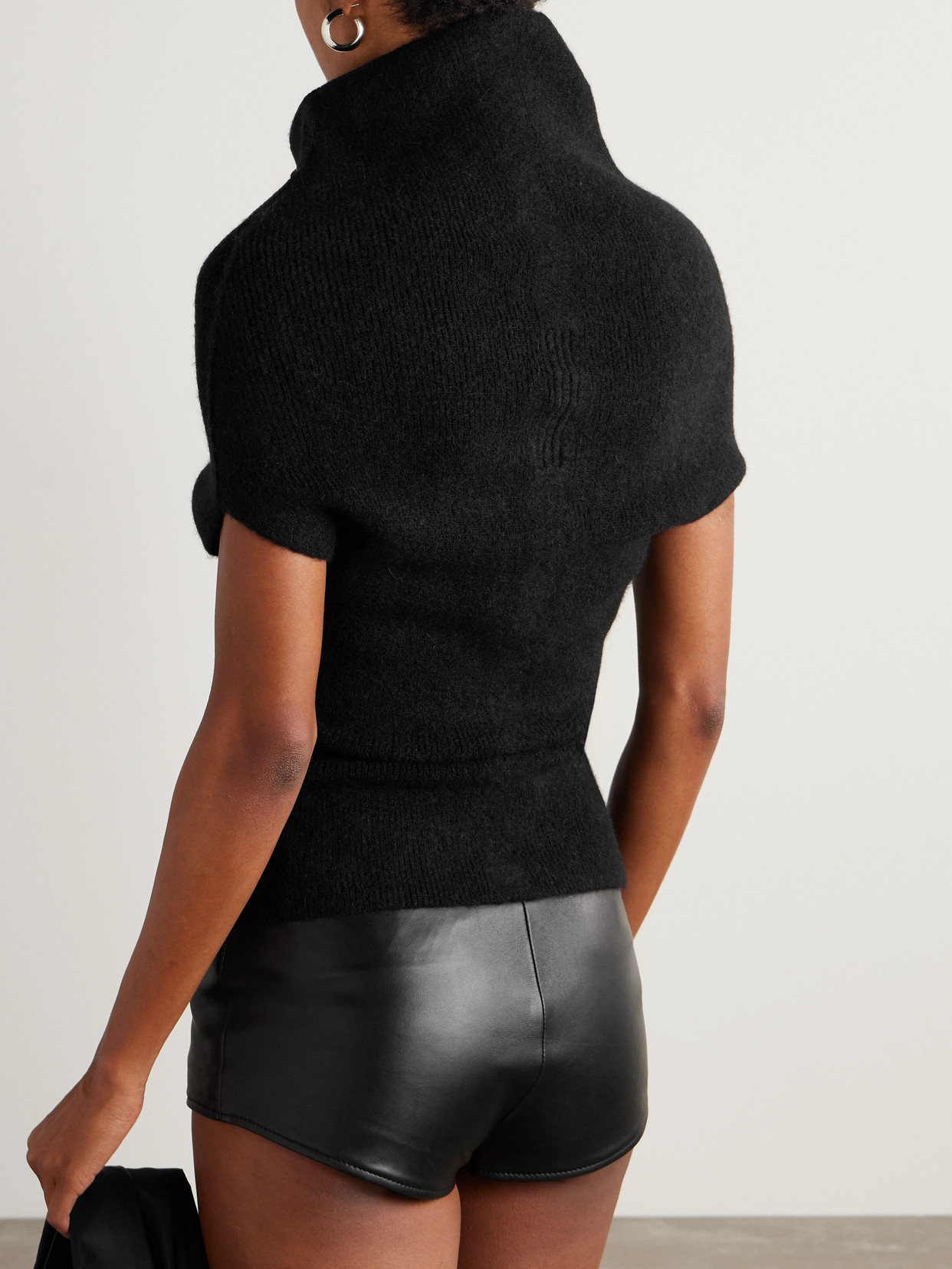 Rick Owens Maglia Knitted Turtleneck Top In Black