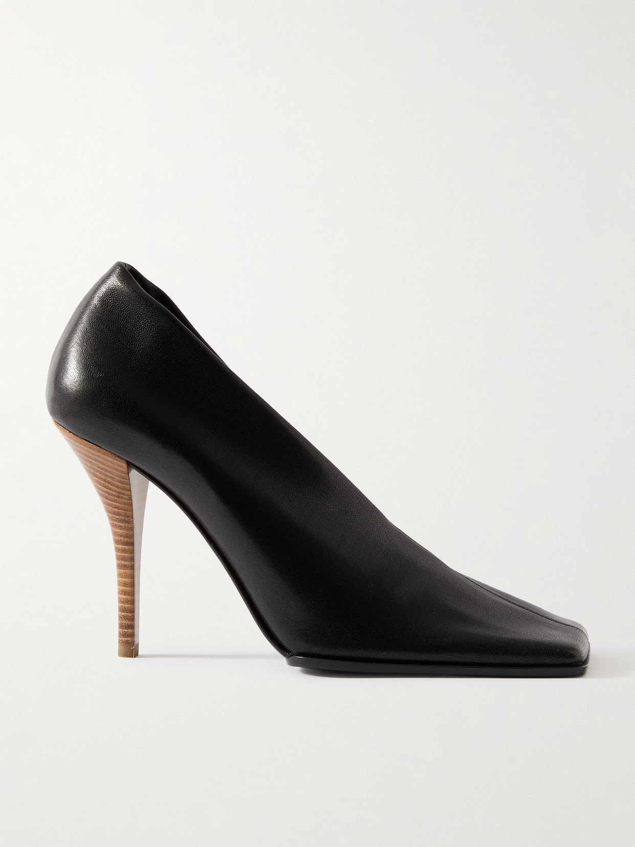 Alaïa 90 Leather Pumps In Black