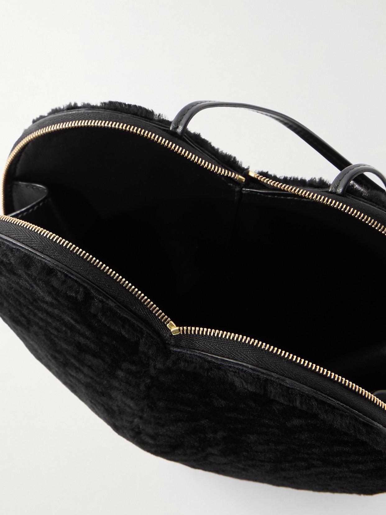 Alaïa Le Coeur Leather-trimmed Shearling Shoulder Bag In Black