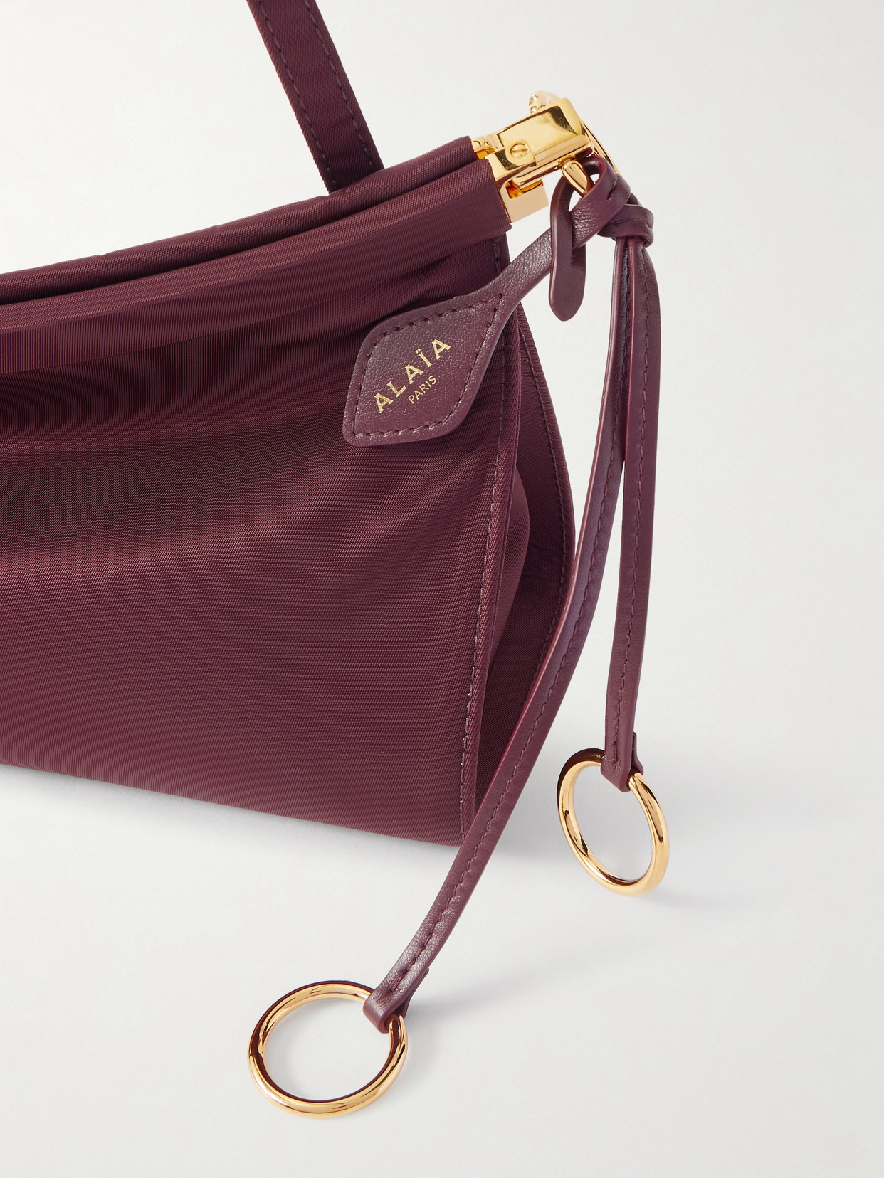 Alaïa Le Click E/w Medium Satin-twill Shoulder Bag In Burgundy