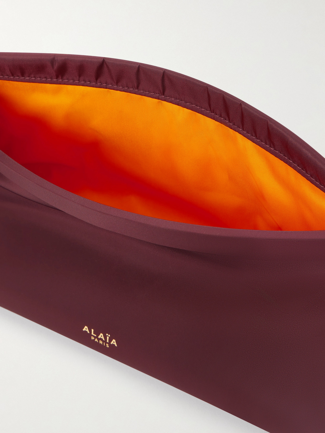 Alaïa Le Click E/w Medium Satin-twill Shoulder Bag In Burgundy