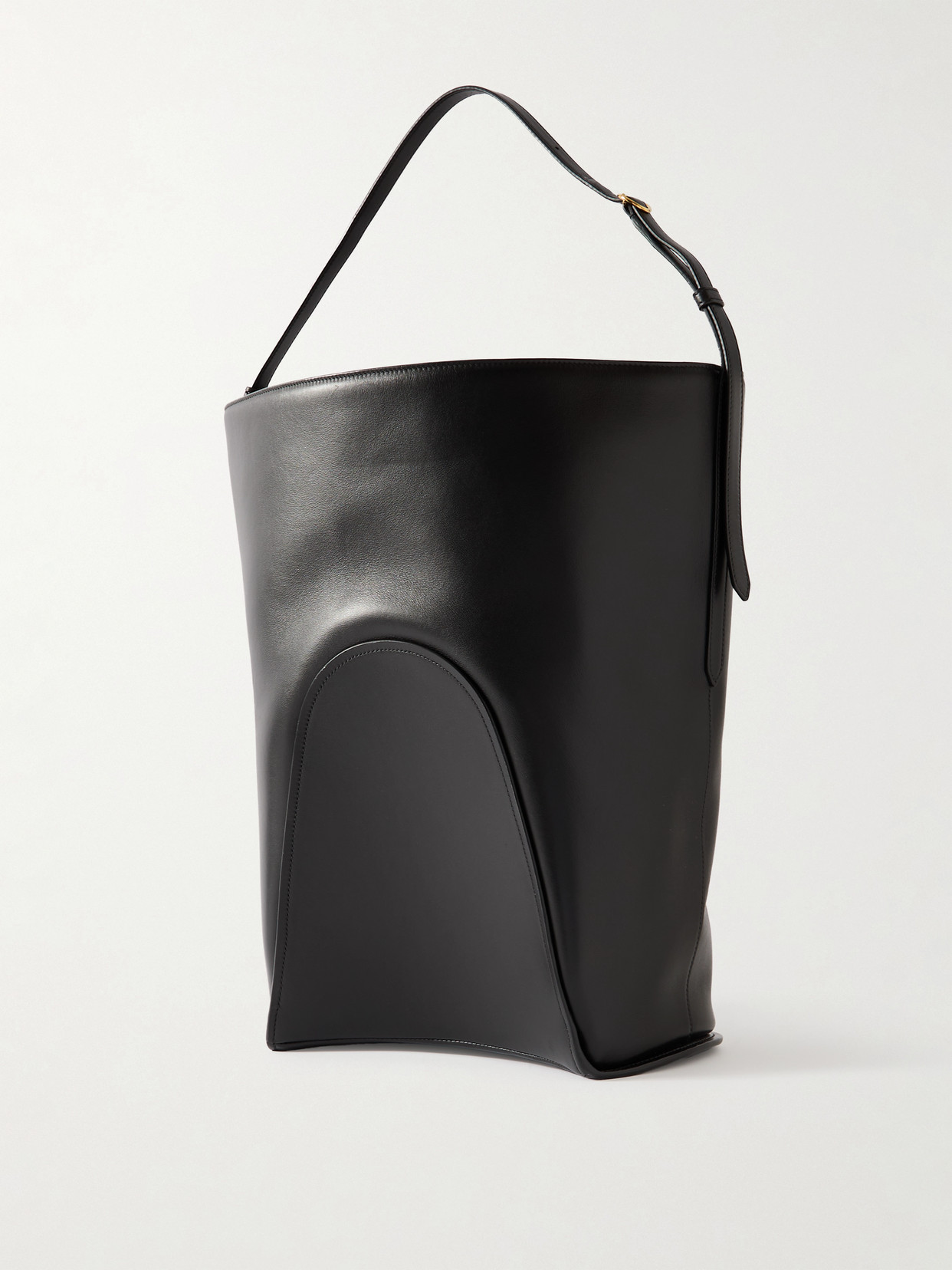 Alaïa Hip Large Leather Bucket Bag In Black