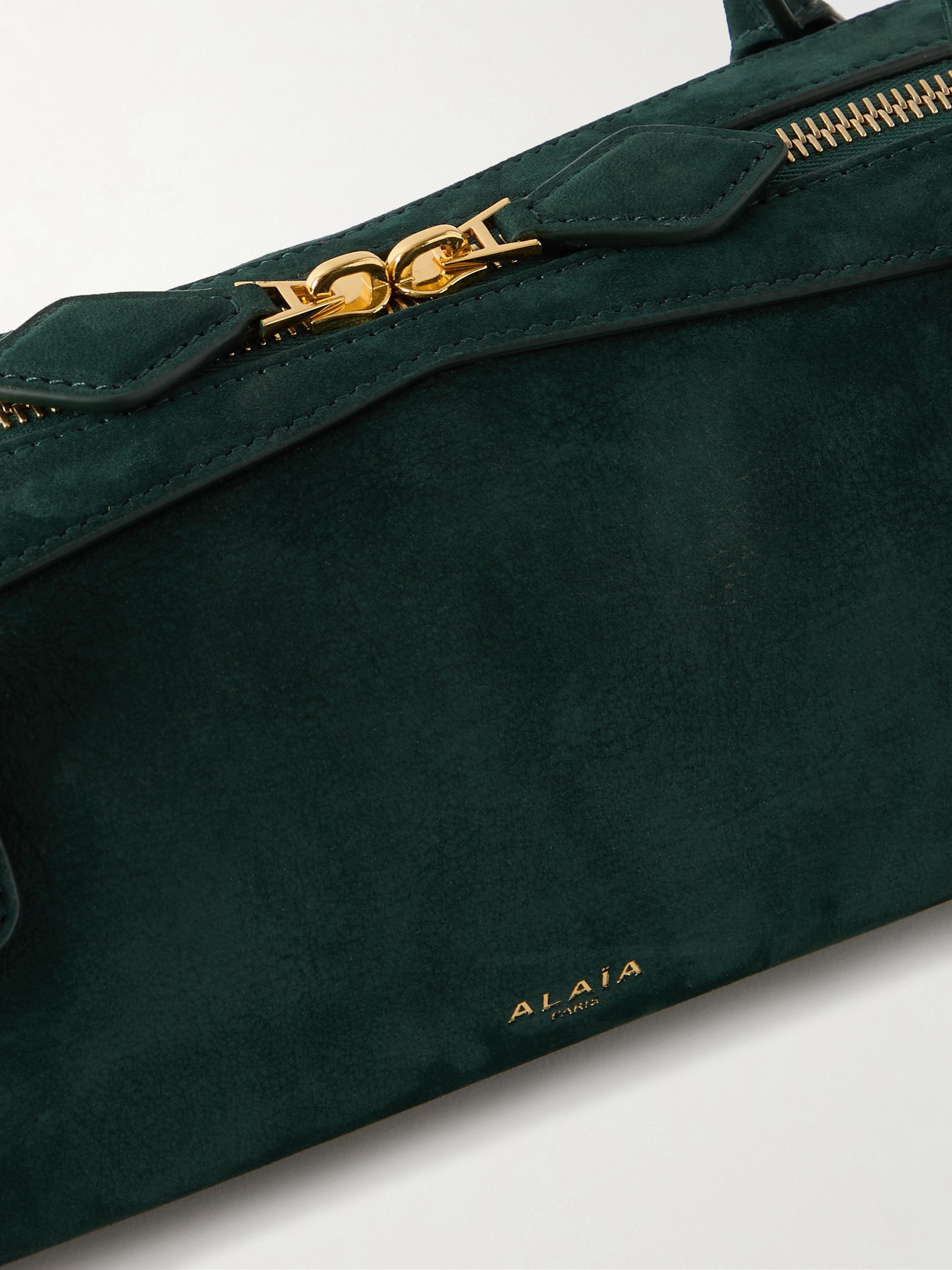 Alaïa Le Teckel Medium Nubuck Shoulder Bag In Green