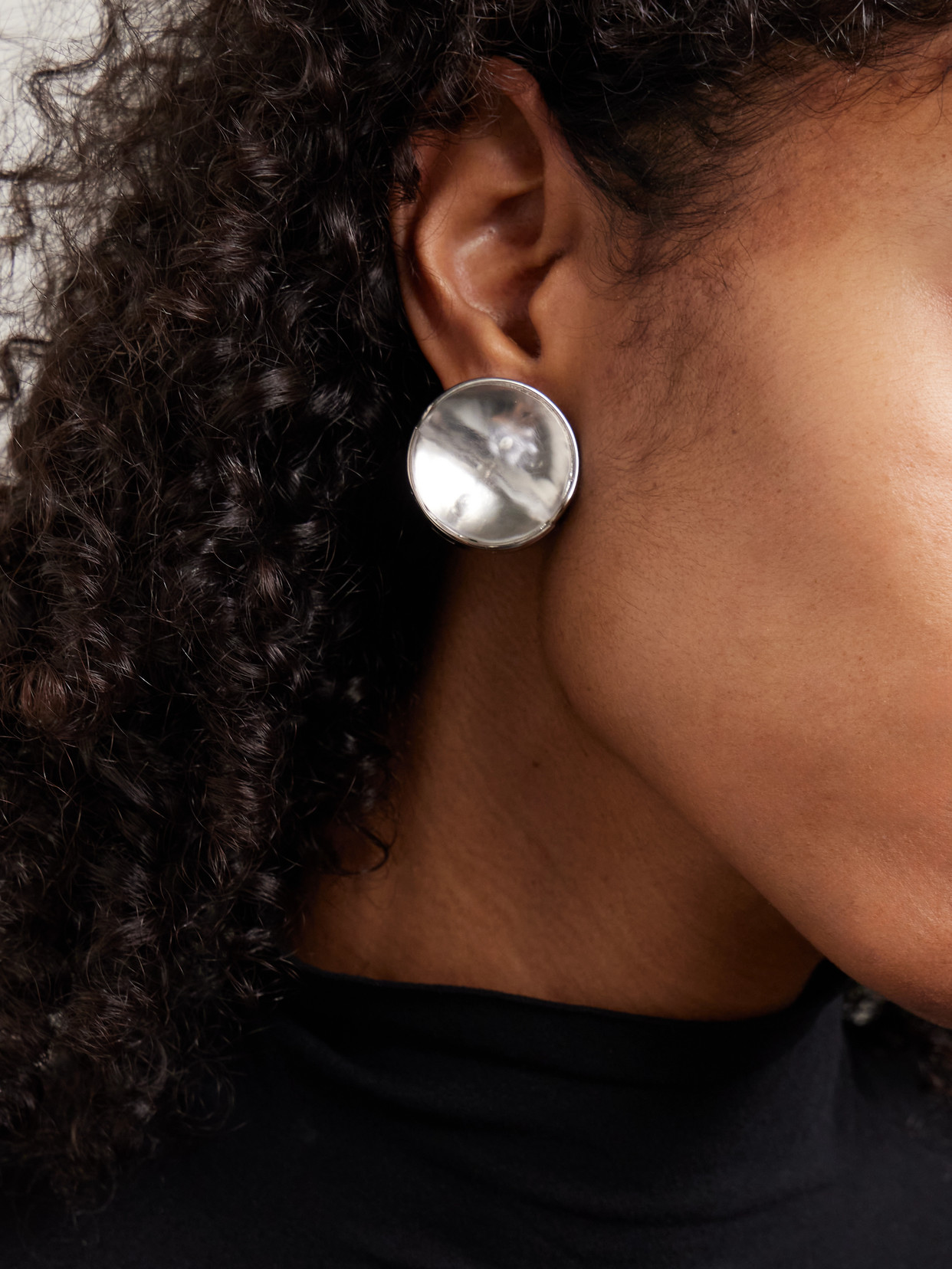 Alaïa Sphere Silver-tone Crystal Earrings In Silver