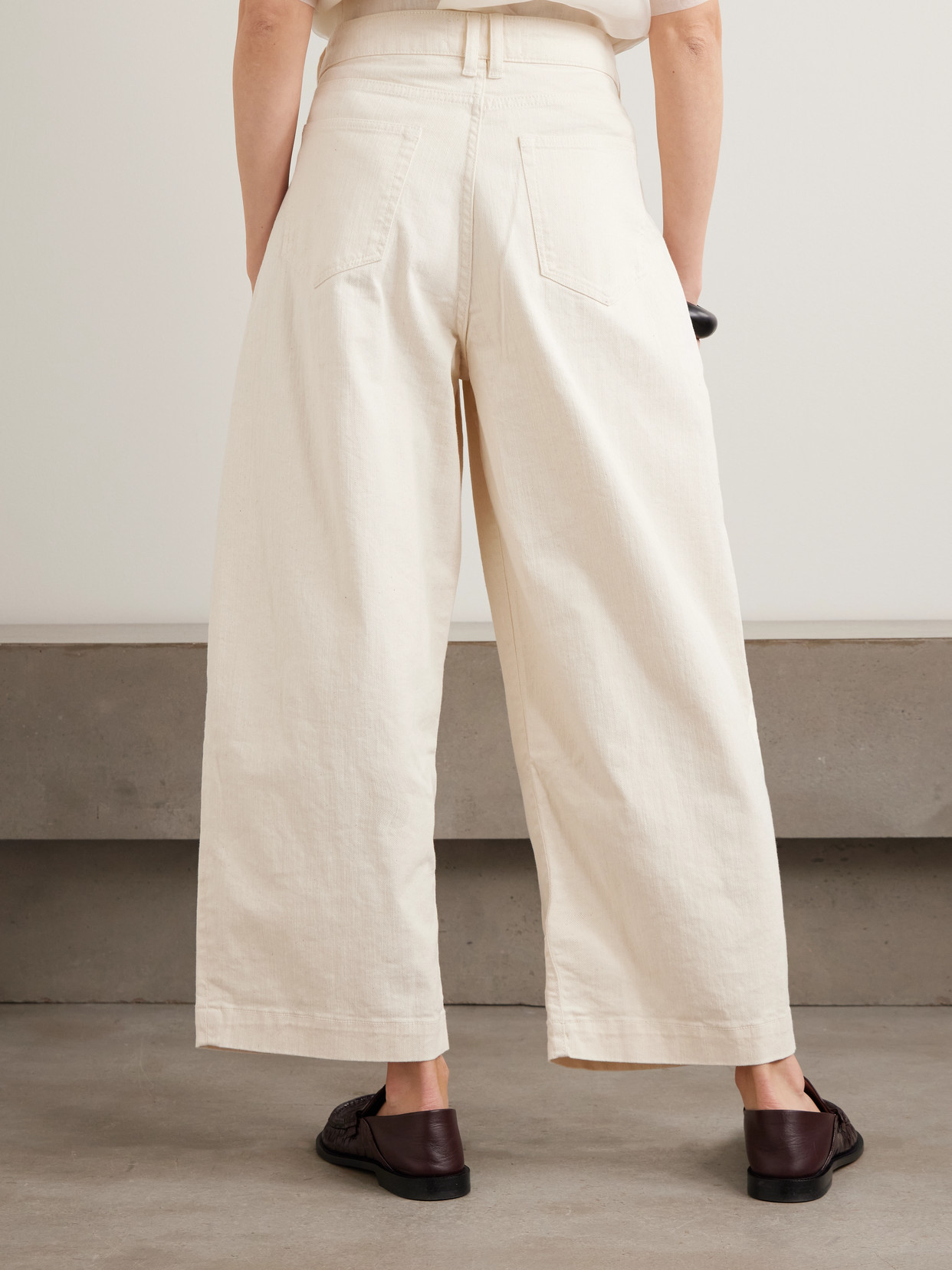 S. S. Daley - Ivy Pleated Cropped Mid-Rise Barrel-Leg Jeans
