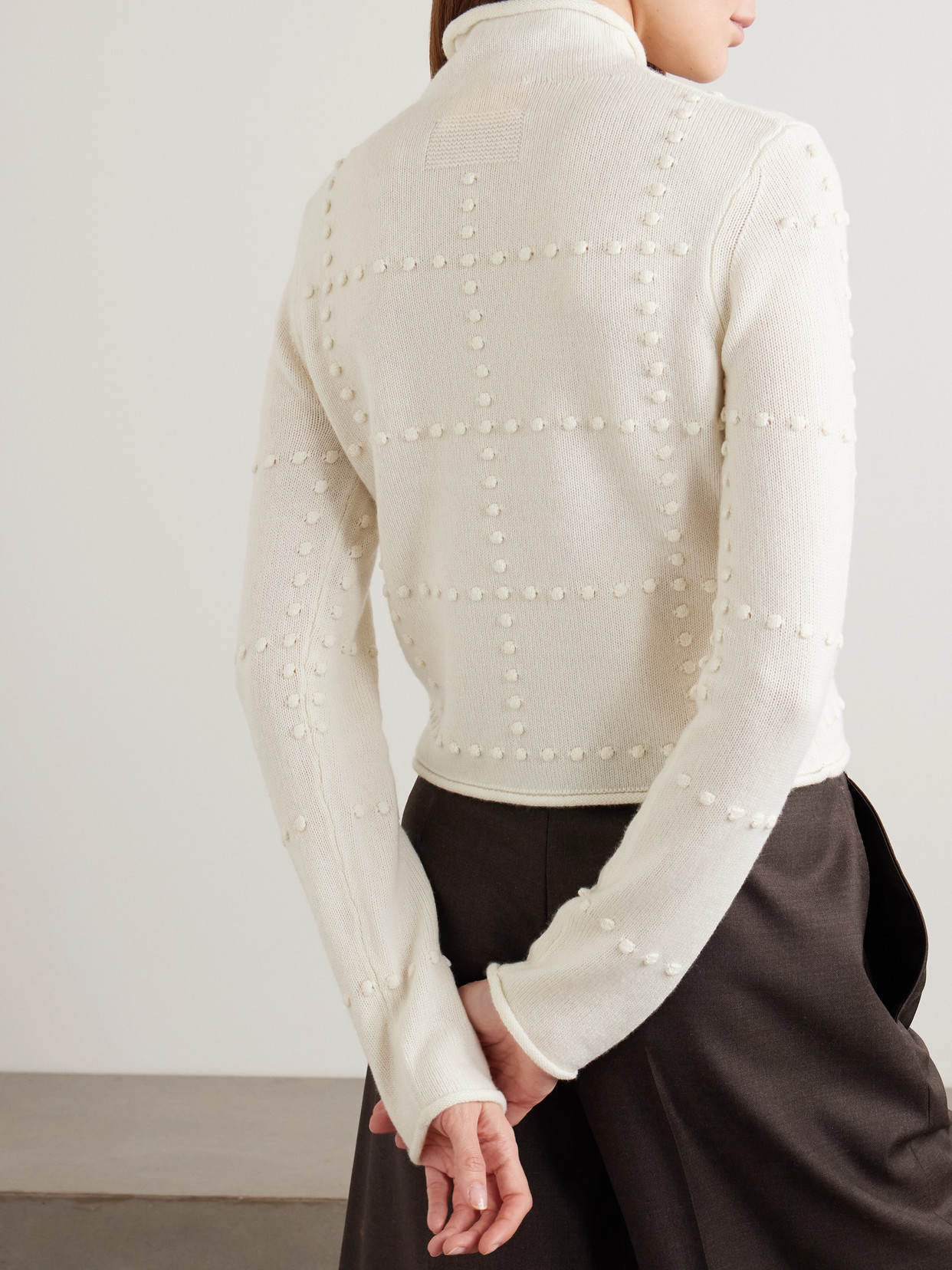 Guest In Residence Popcorn Wool And Cashmere-blend Turtleneck Top In White
