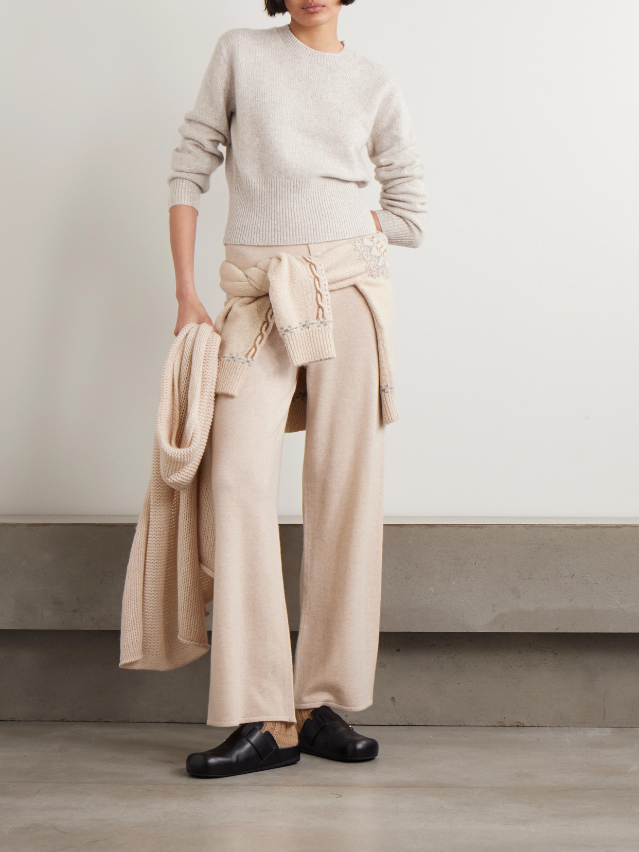 Guest In Residence Alina Cashmere And Silk-blend Sweater In Neutral