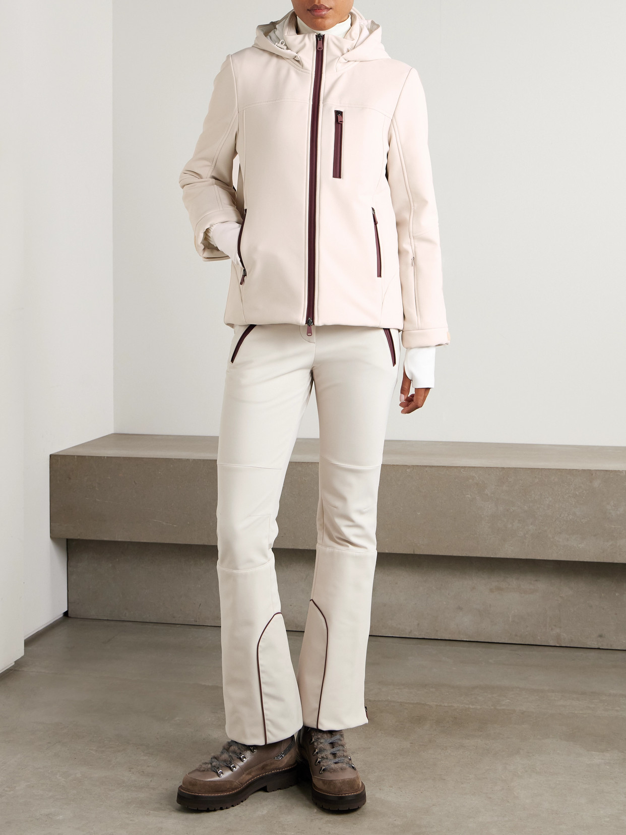 Brunello Cucinelli Hooded Padded Ski Jacket In Neutral