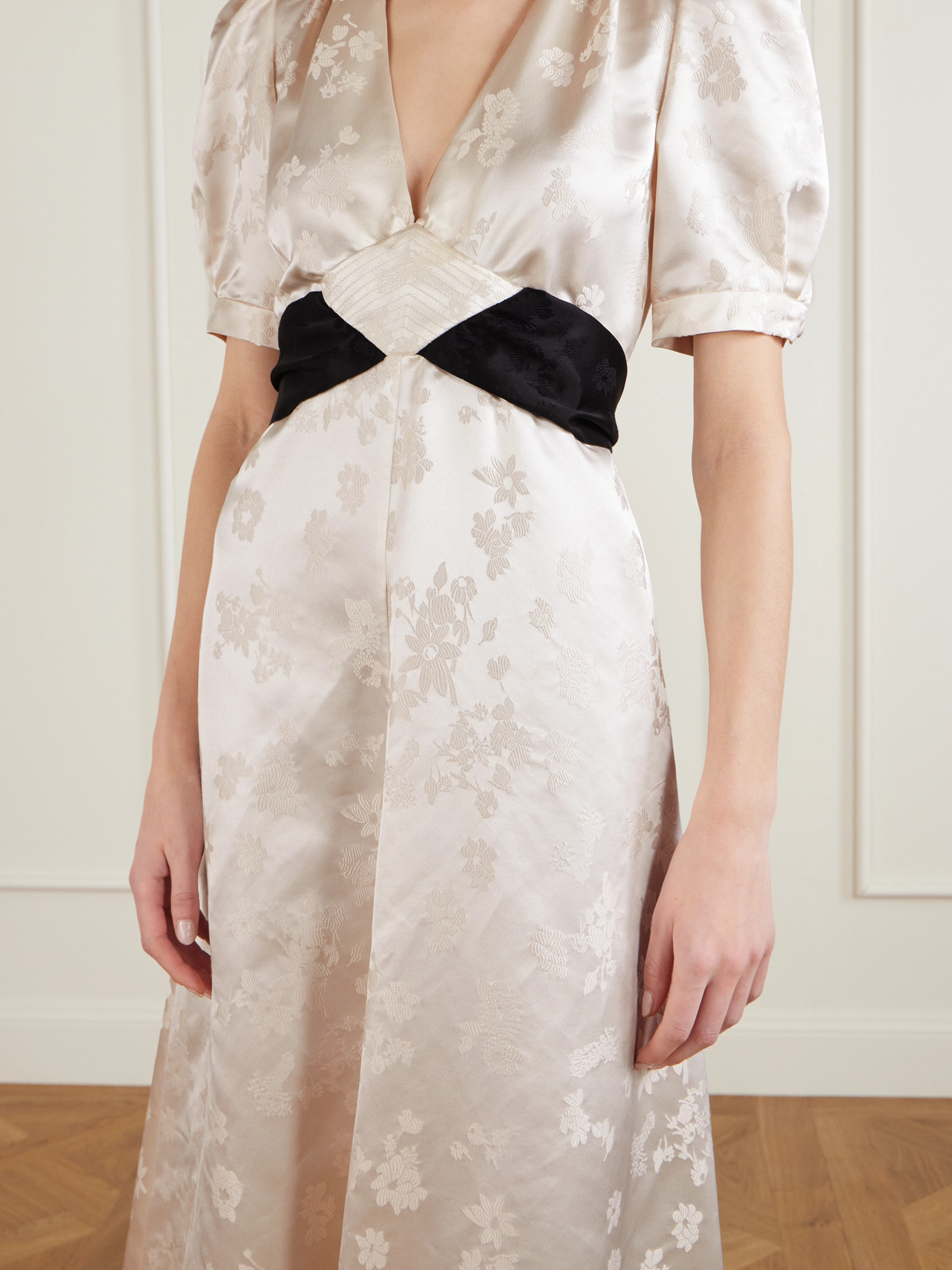 Gabriela Hearst Larkin Belted Floral-jacquard Silk-satin Maxi Dress In White