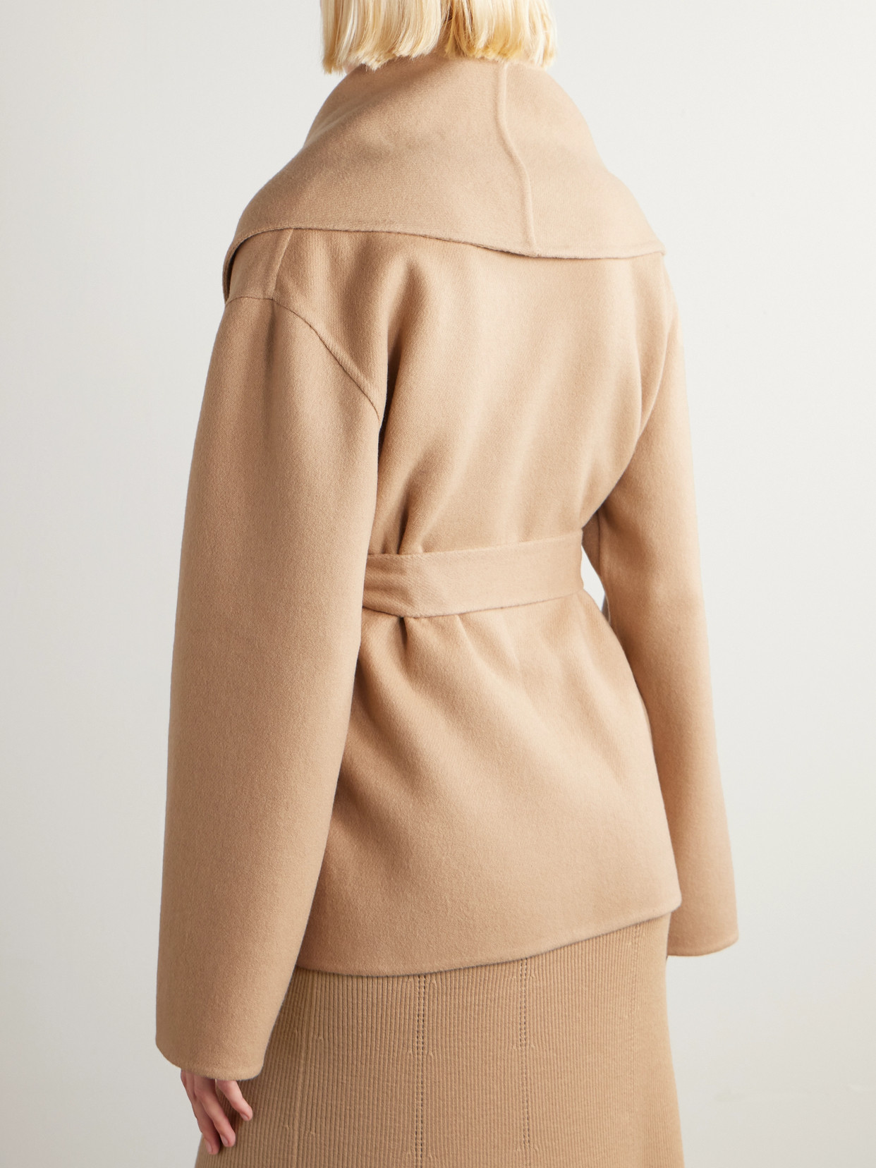 Gabriela Hearst Harris Belted Cashmere Jacket In Brown