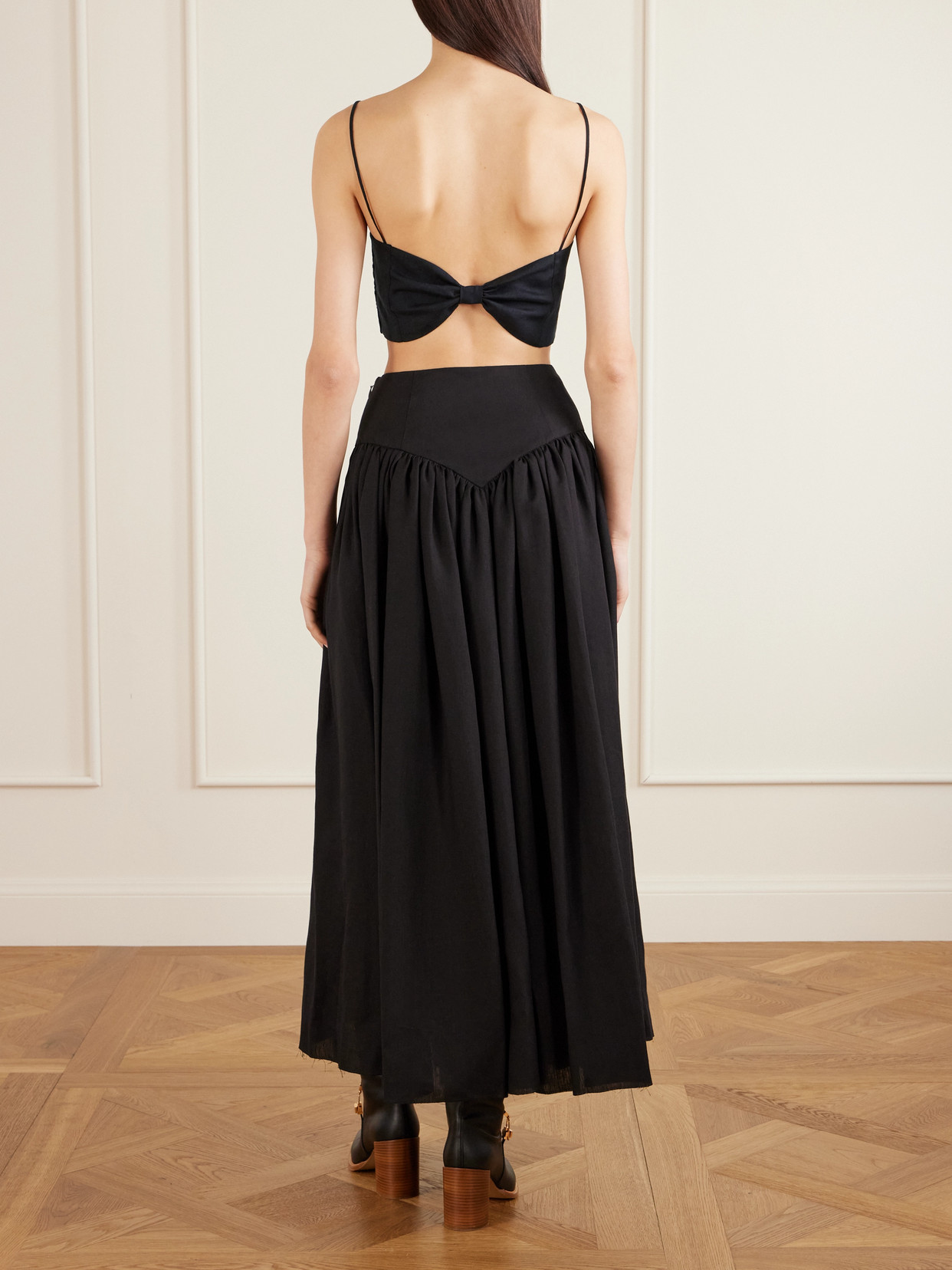 Gabriela Hearst Blazie Cropped Linen Top In Black