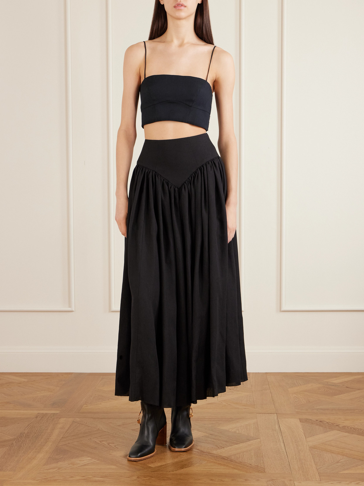 Gabriela Hearst Blazie Cropped Linen Top In Black