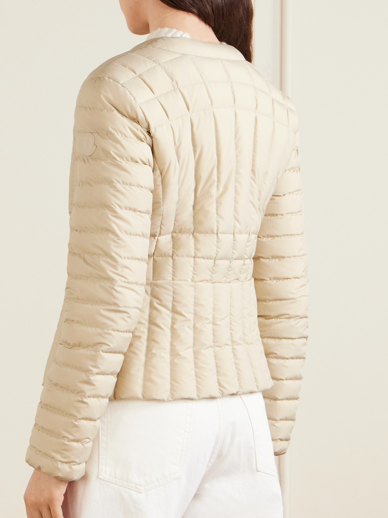 Moncler Menthe Vertical-quilted Short Down Jacket In Gray