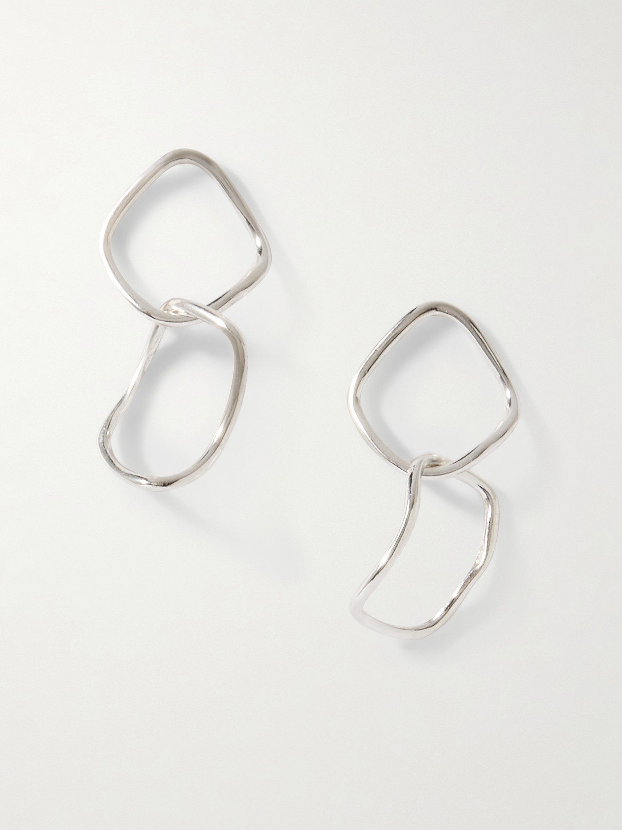 Ysso Voyage Silver Earrings In White