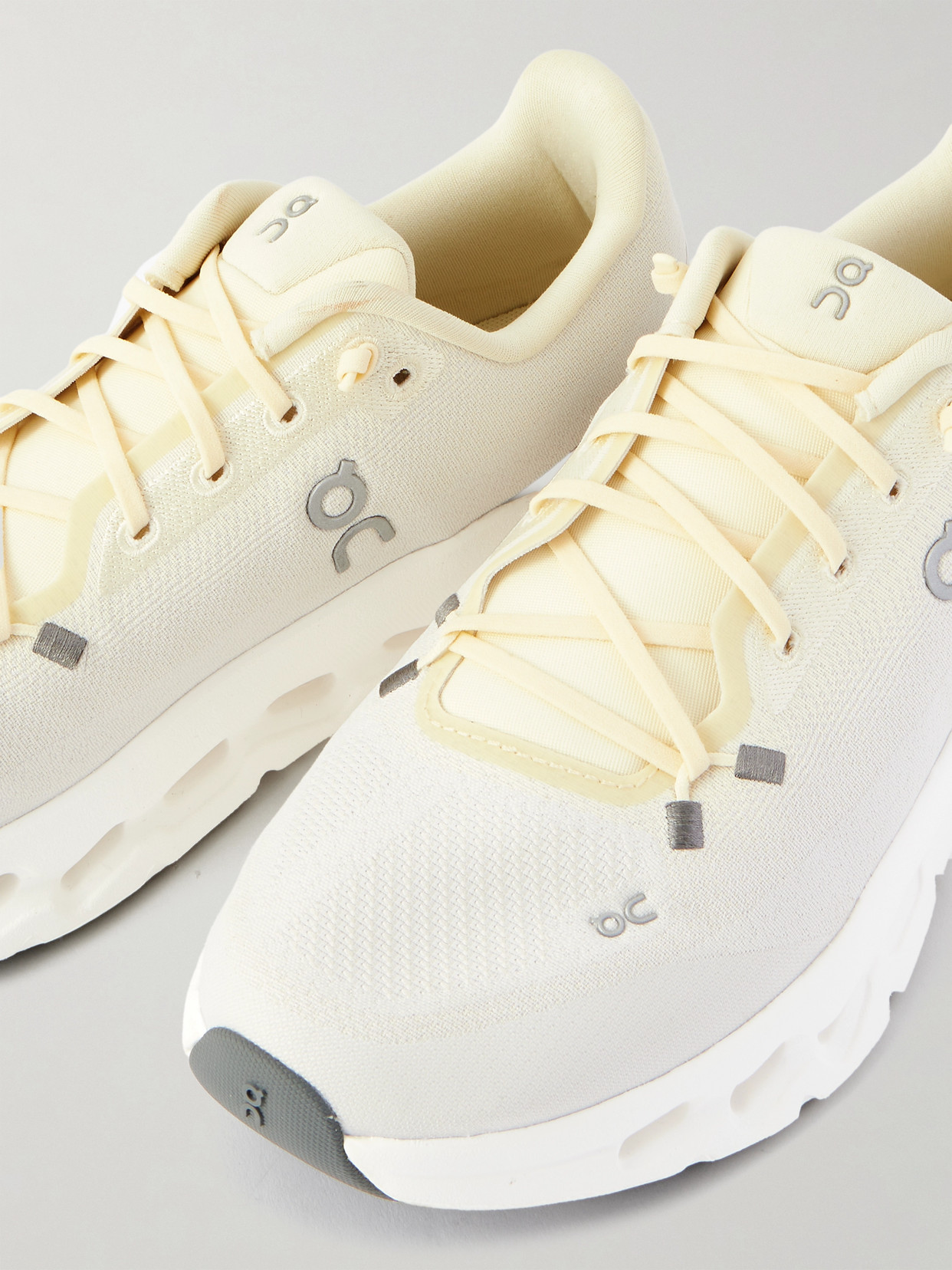 Cloudtilt Mesh Running Sneakers