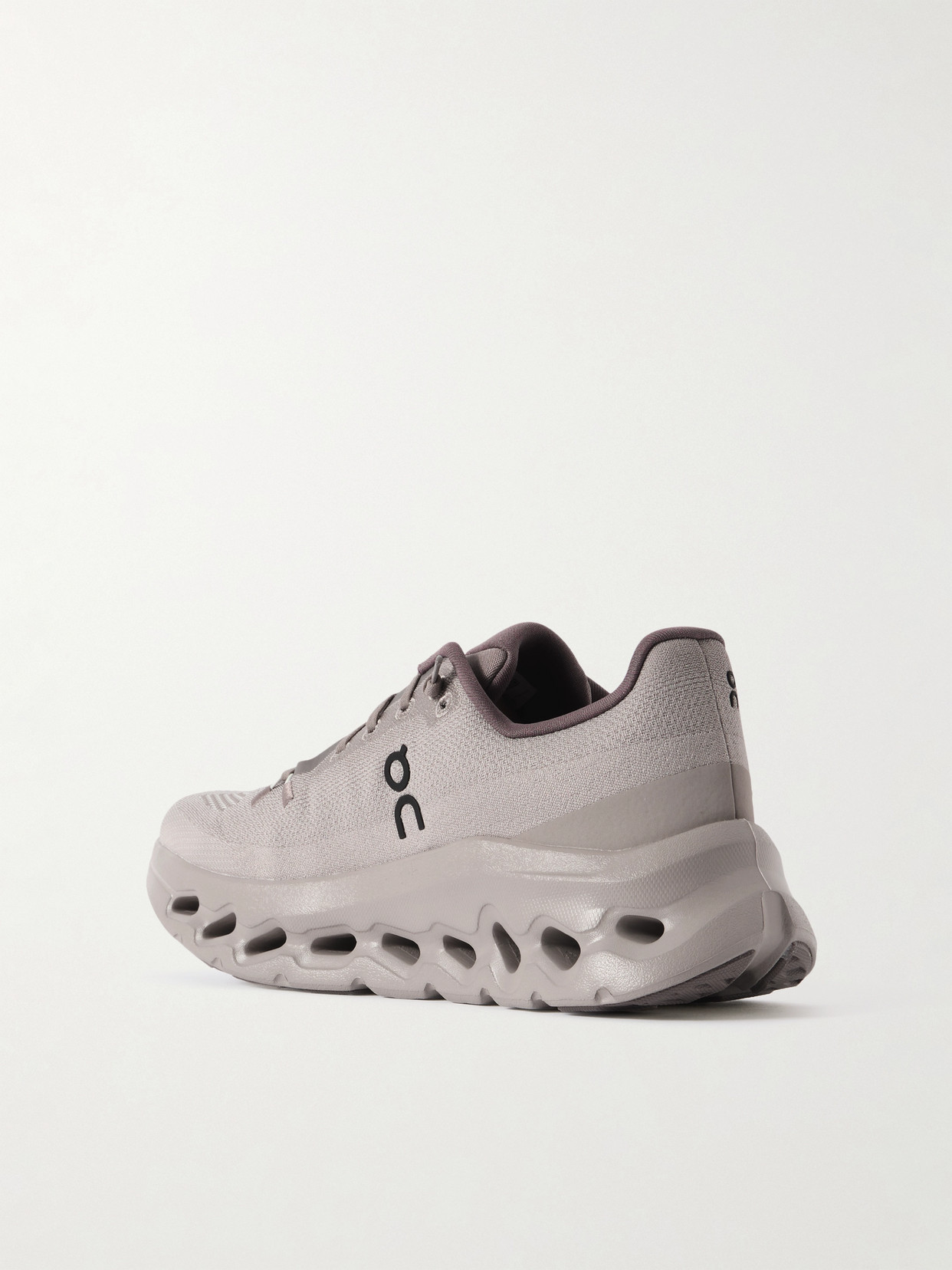 On Cloudtilt Stretch Recycled-knit Sneakers In Multi