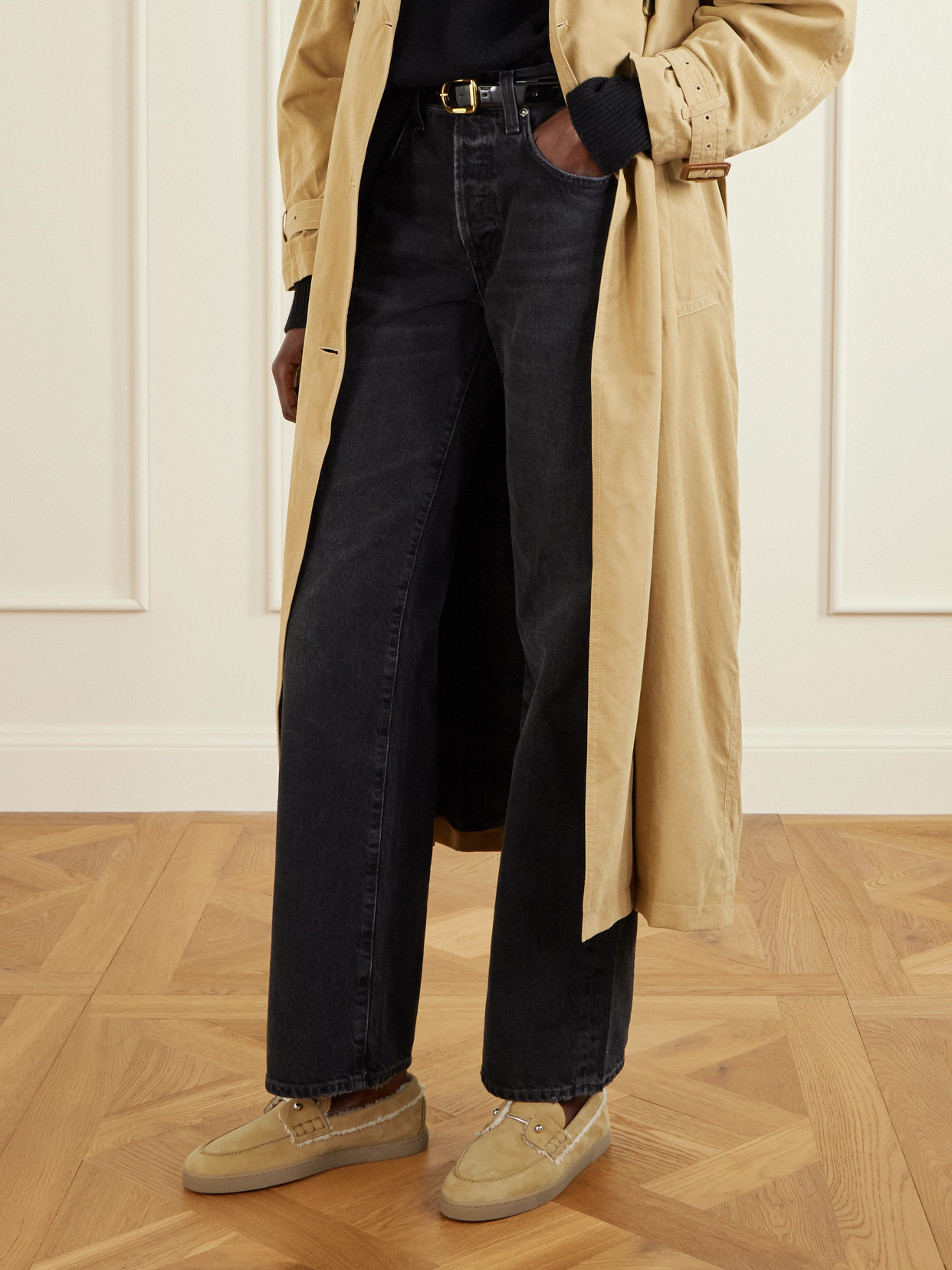 Christian Louboutin Chambeliboat Shearling-lined Suede Loafers In Neutral