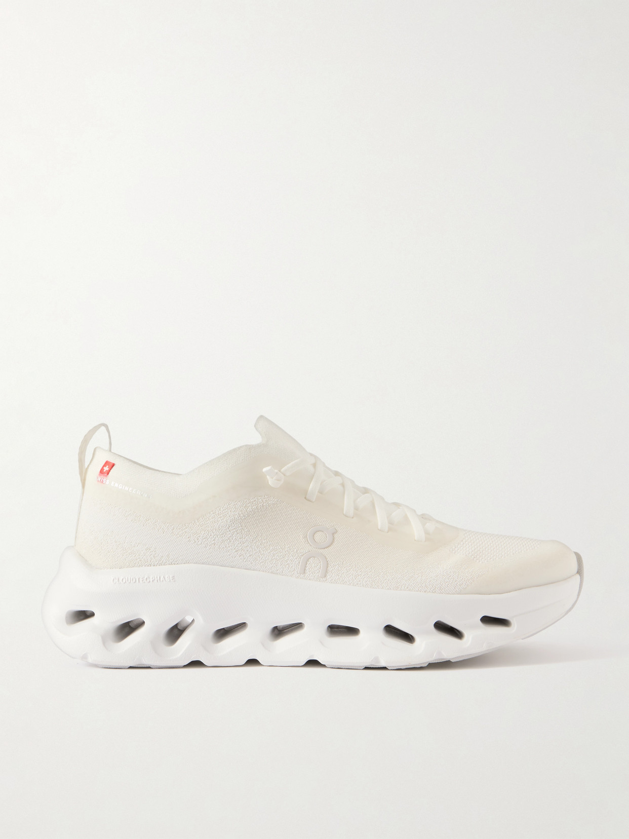 On + Zendaya Cloudtilt Mo Stretch Recycled-knit Sneakers In White
