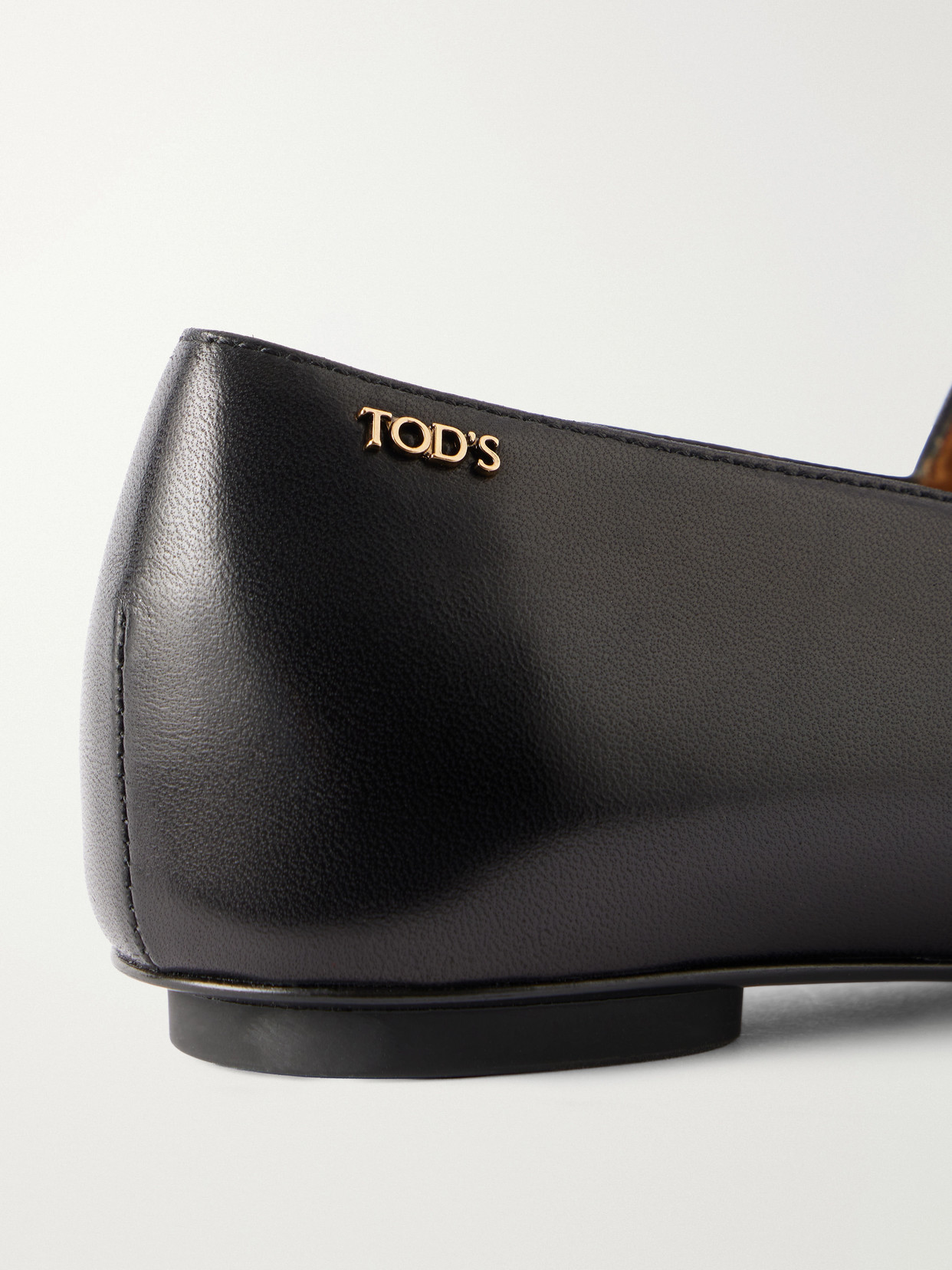 10K Leather Pointed-Toe Ballet Flats