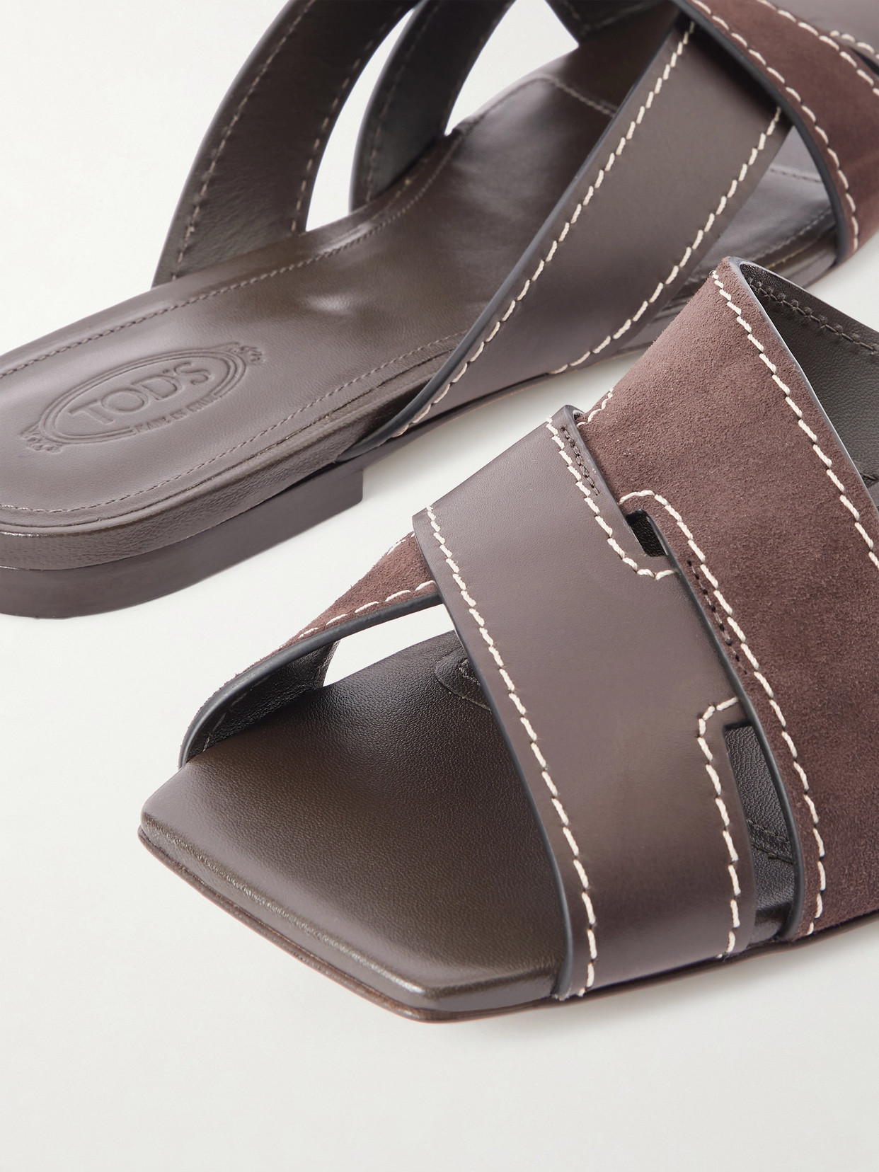 Tod's Flat Leather Sandals With Crossed Straps Shoes In Brown