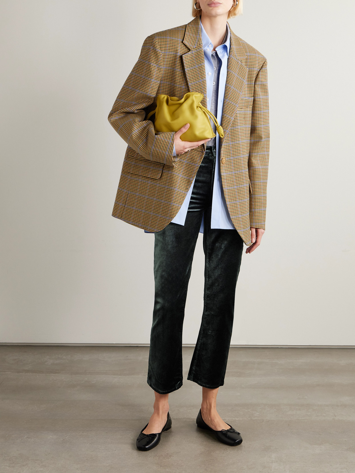 Frame Le Sleek Cropped Cotton-blend Velvet Bootcut Pants In Green