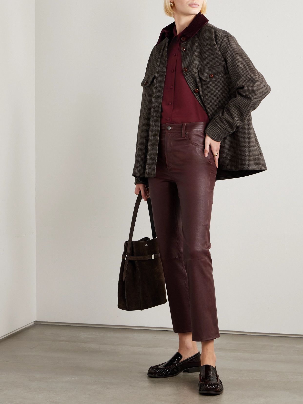 Frame Le Crop Mini Boot Cropped Leather Flared Pants In Burgundy