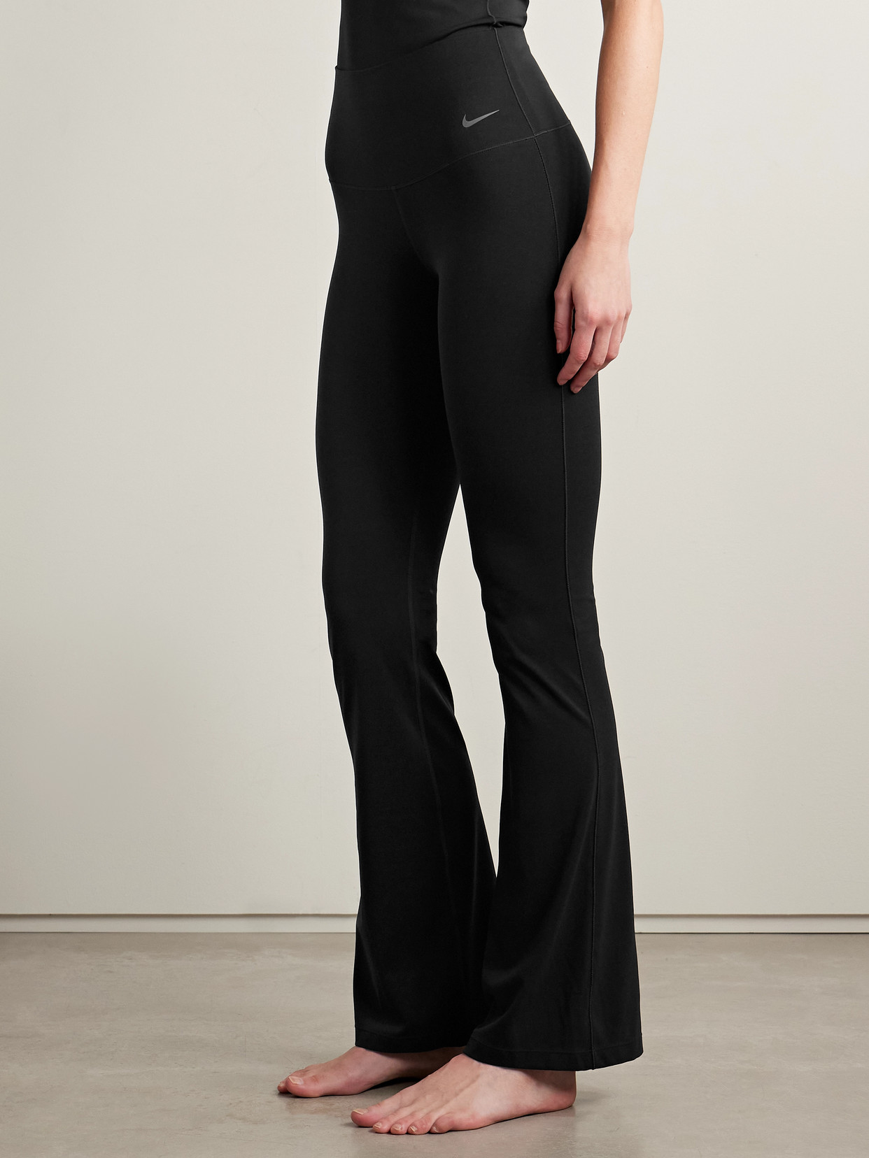 Nike Zenvy Infinasoft Flared Leggings In Black