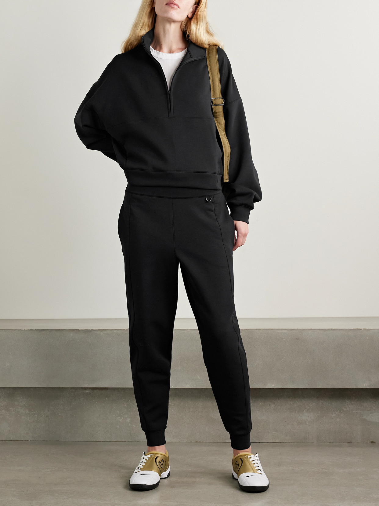 Nike 24.7 Impossiblysoft Dri-fit Track Pants In Black